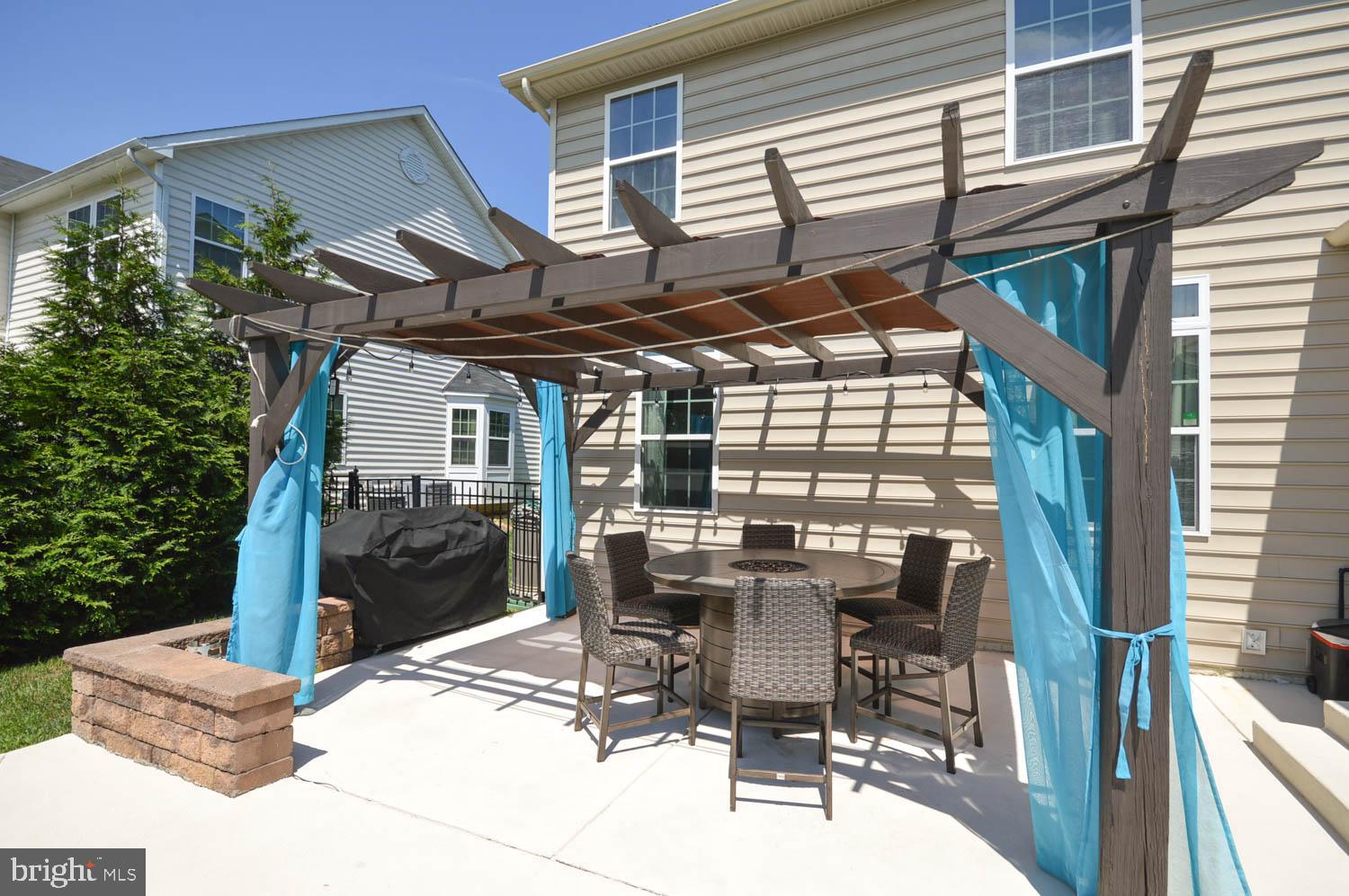 AUTUMN HILLS - Residential