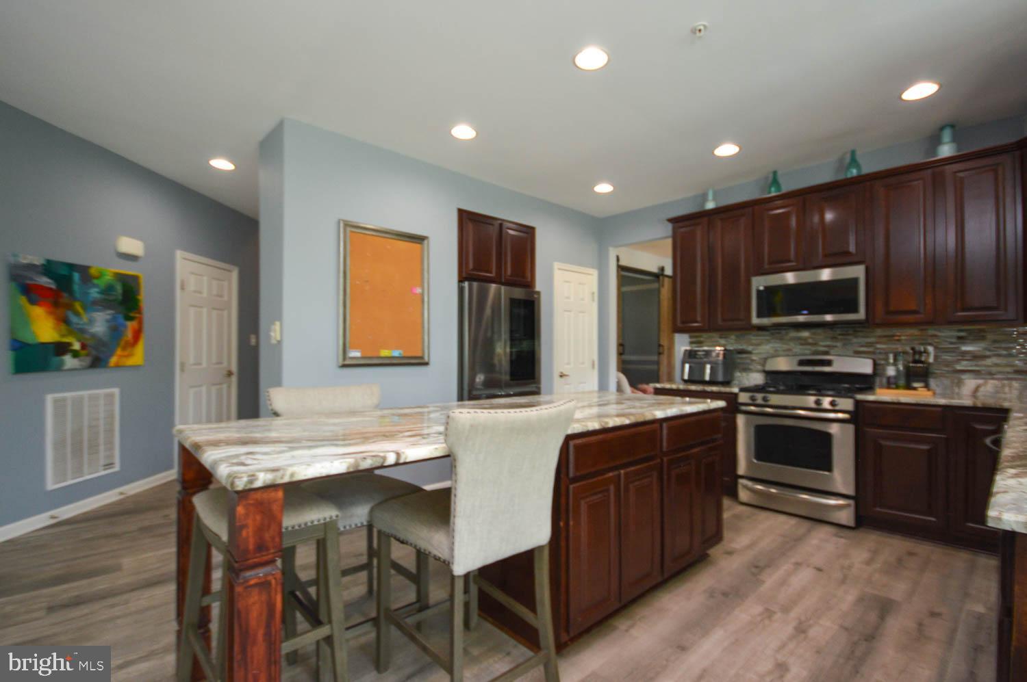 AUTUMN HILLS - Residential