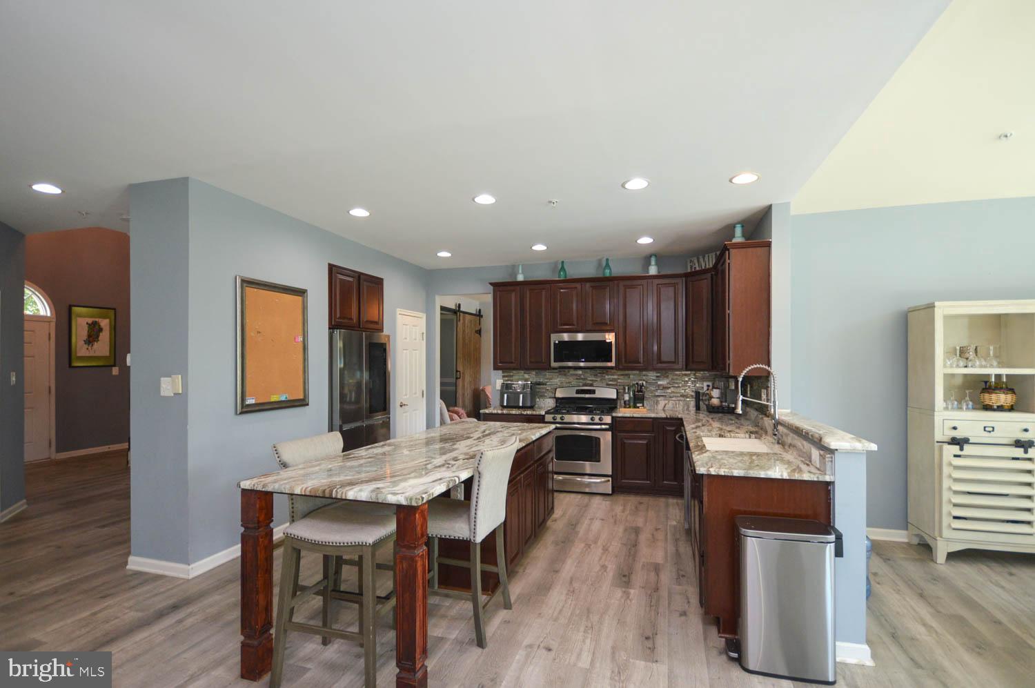 AUTUMN HILLS - Residential