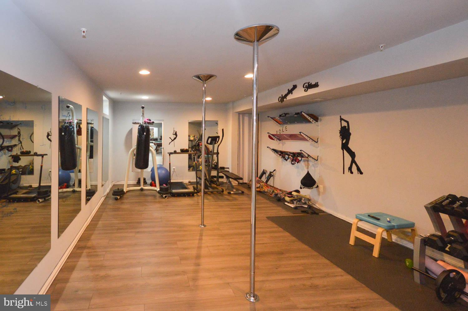 AUTUMN HILLS - Residential