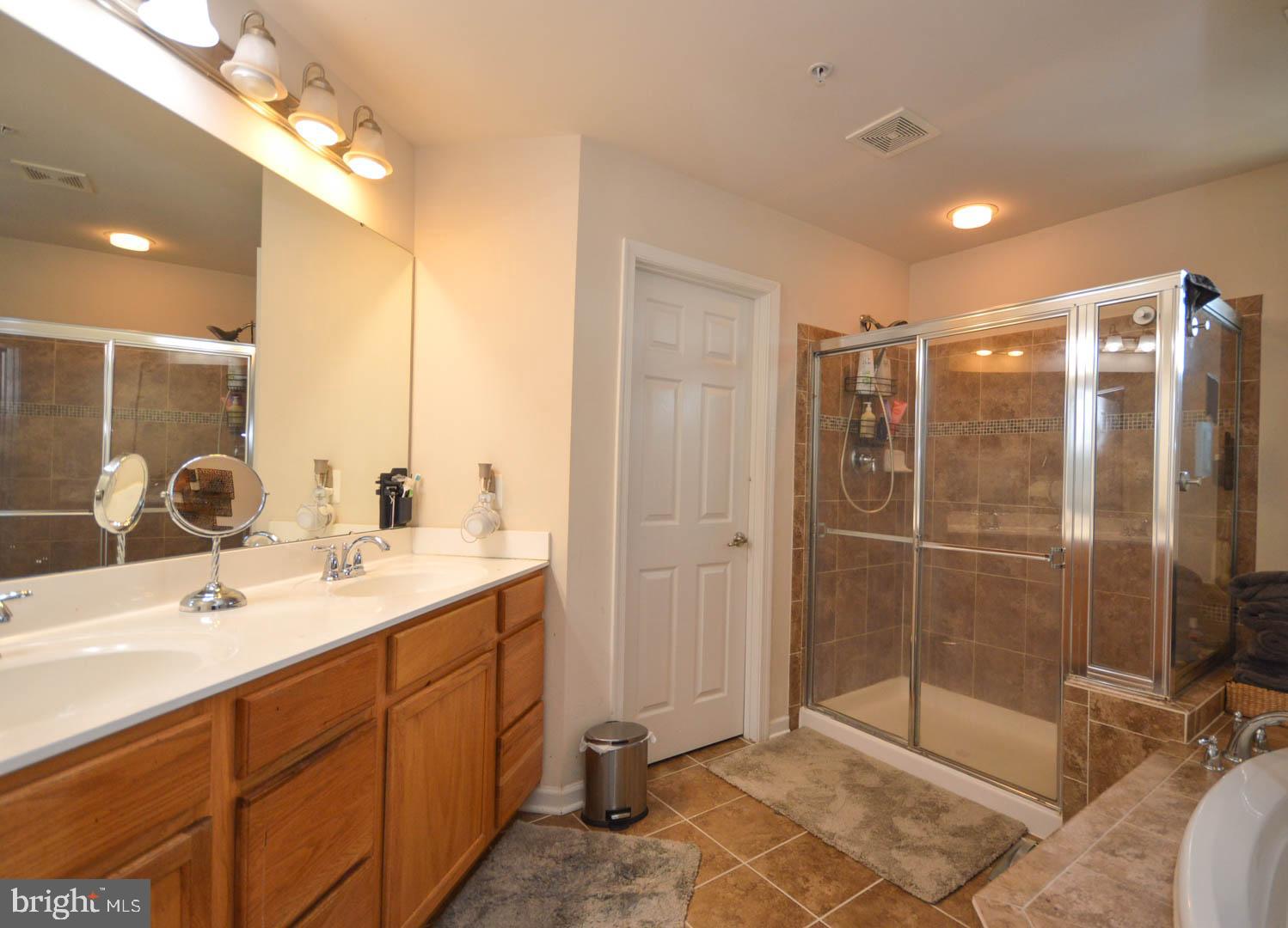 AUTUMN HILLS - Residential