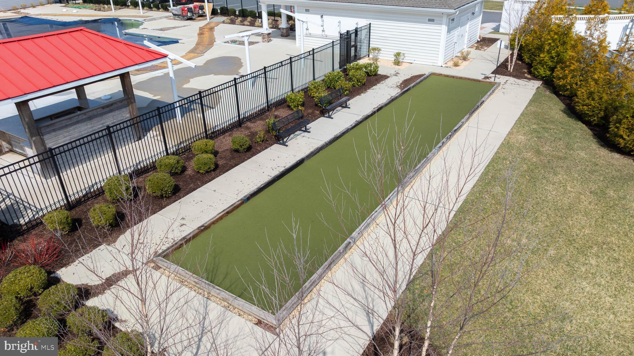 FOUR SEASONS AT BELLE TERRE - Residential