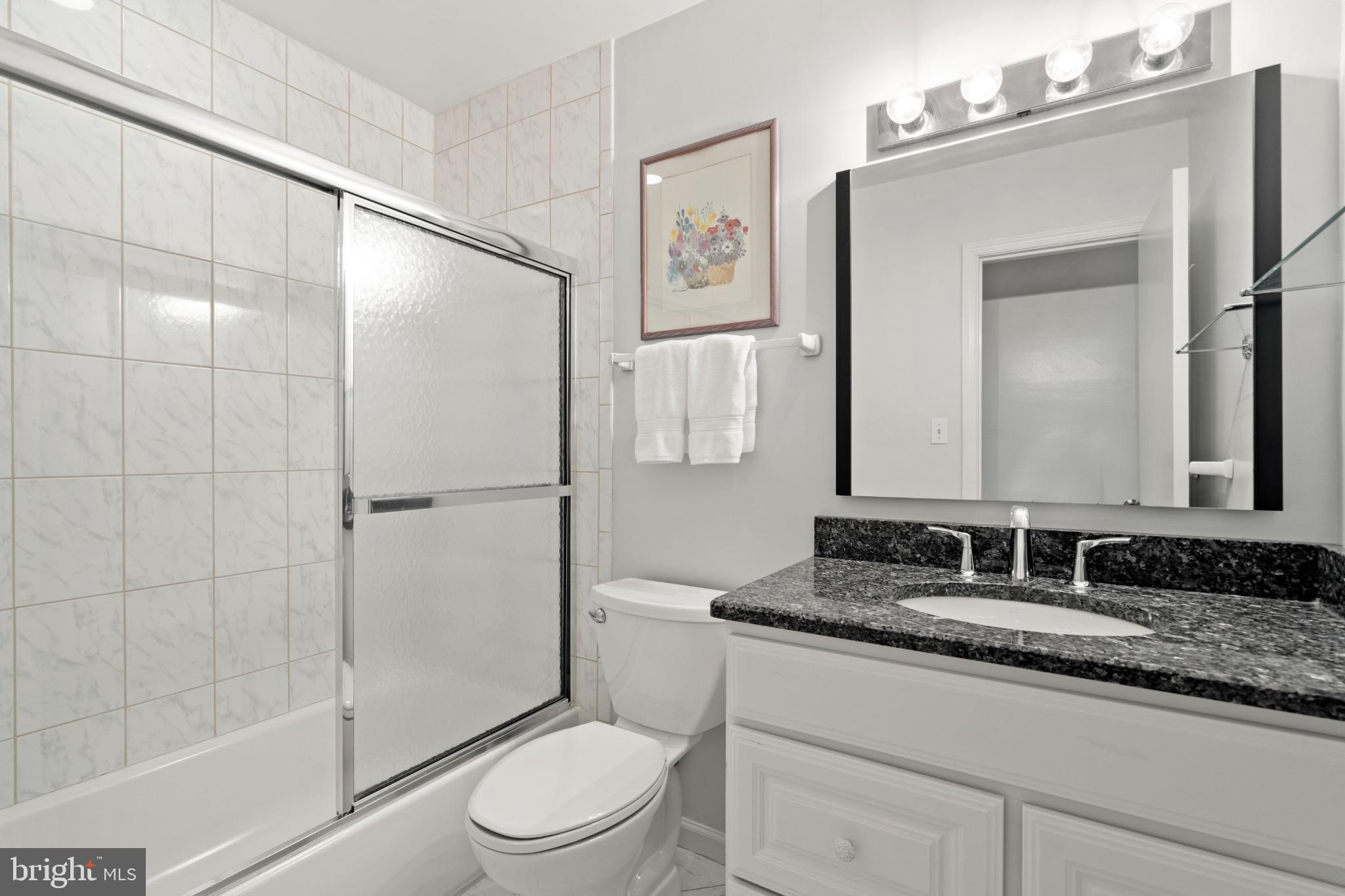 HAMLET PLACE - Residential