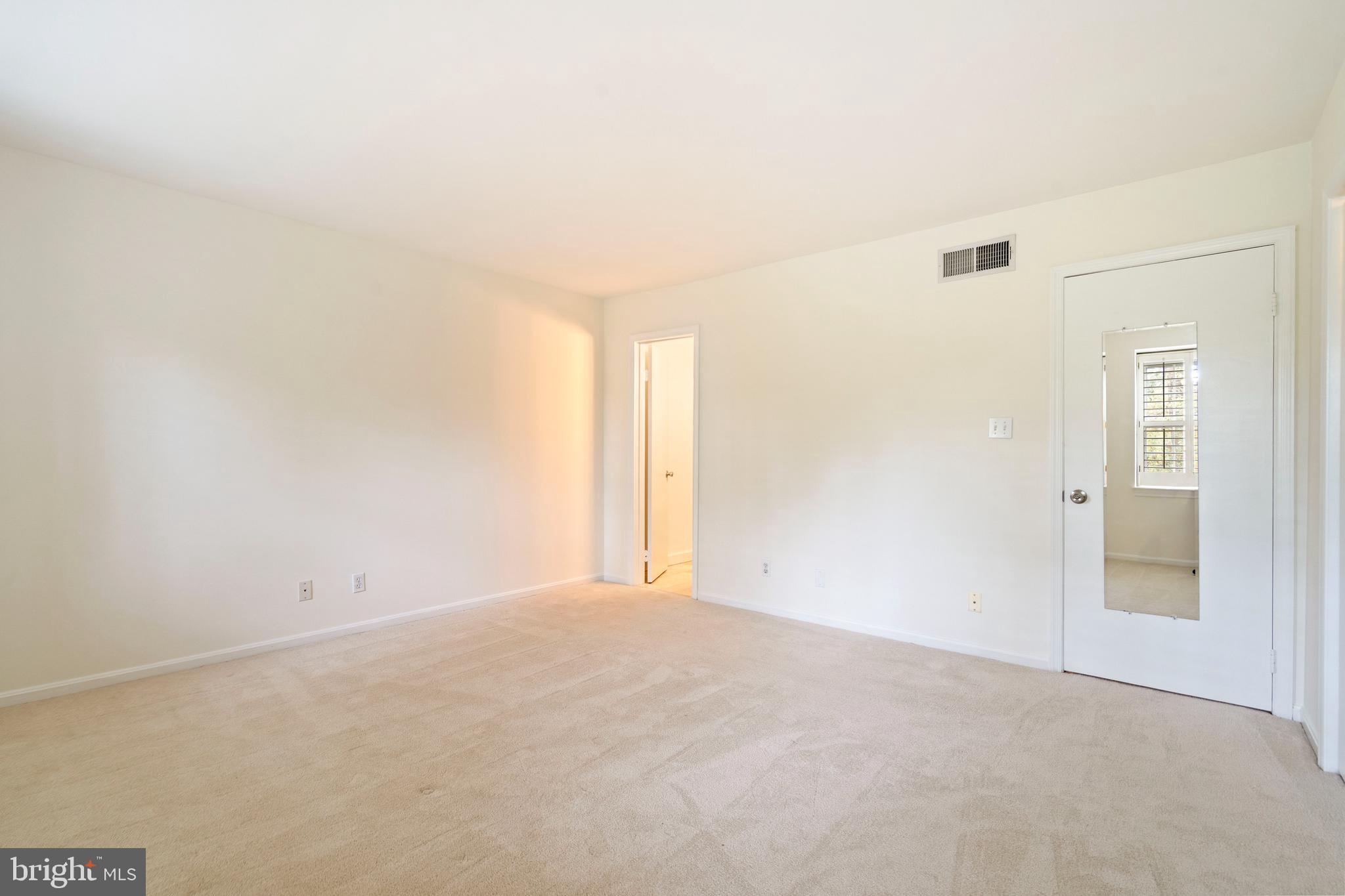 HAMLET PLACE - Residential