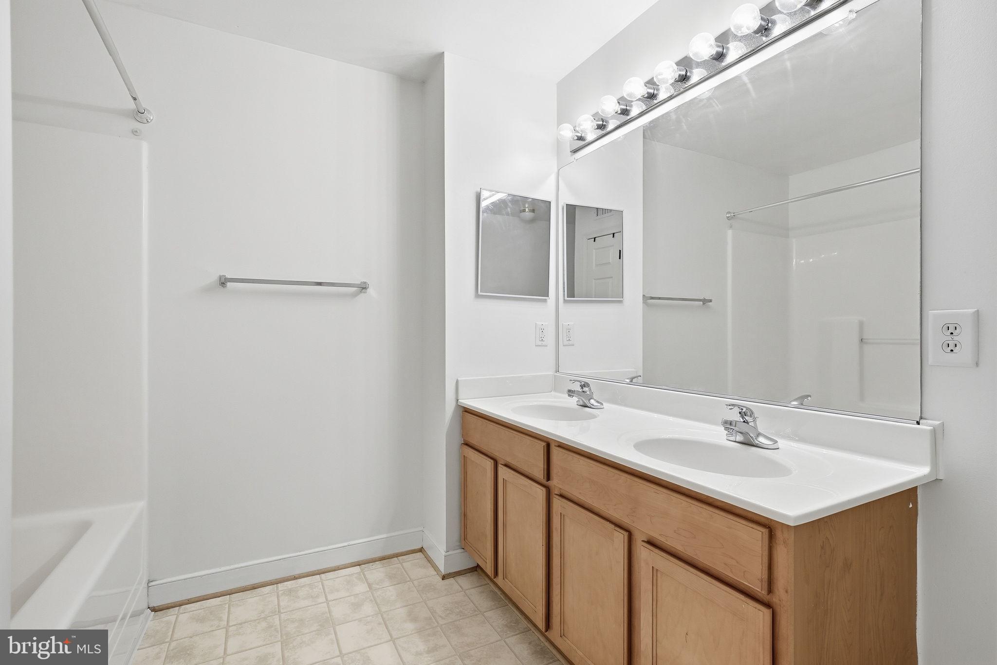 THOMPSON FARMS - Residential