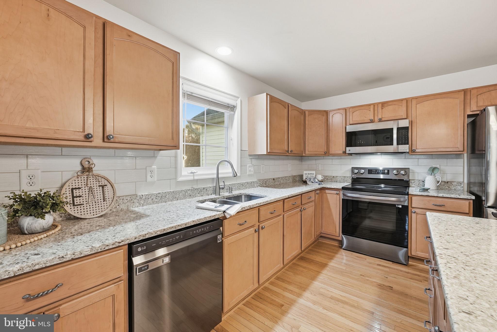 THOMPSON FARMS - Residential