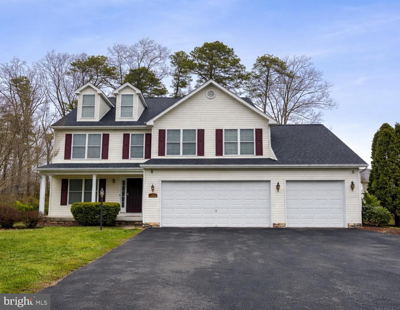 1110 THOMPSON AVENUE A