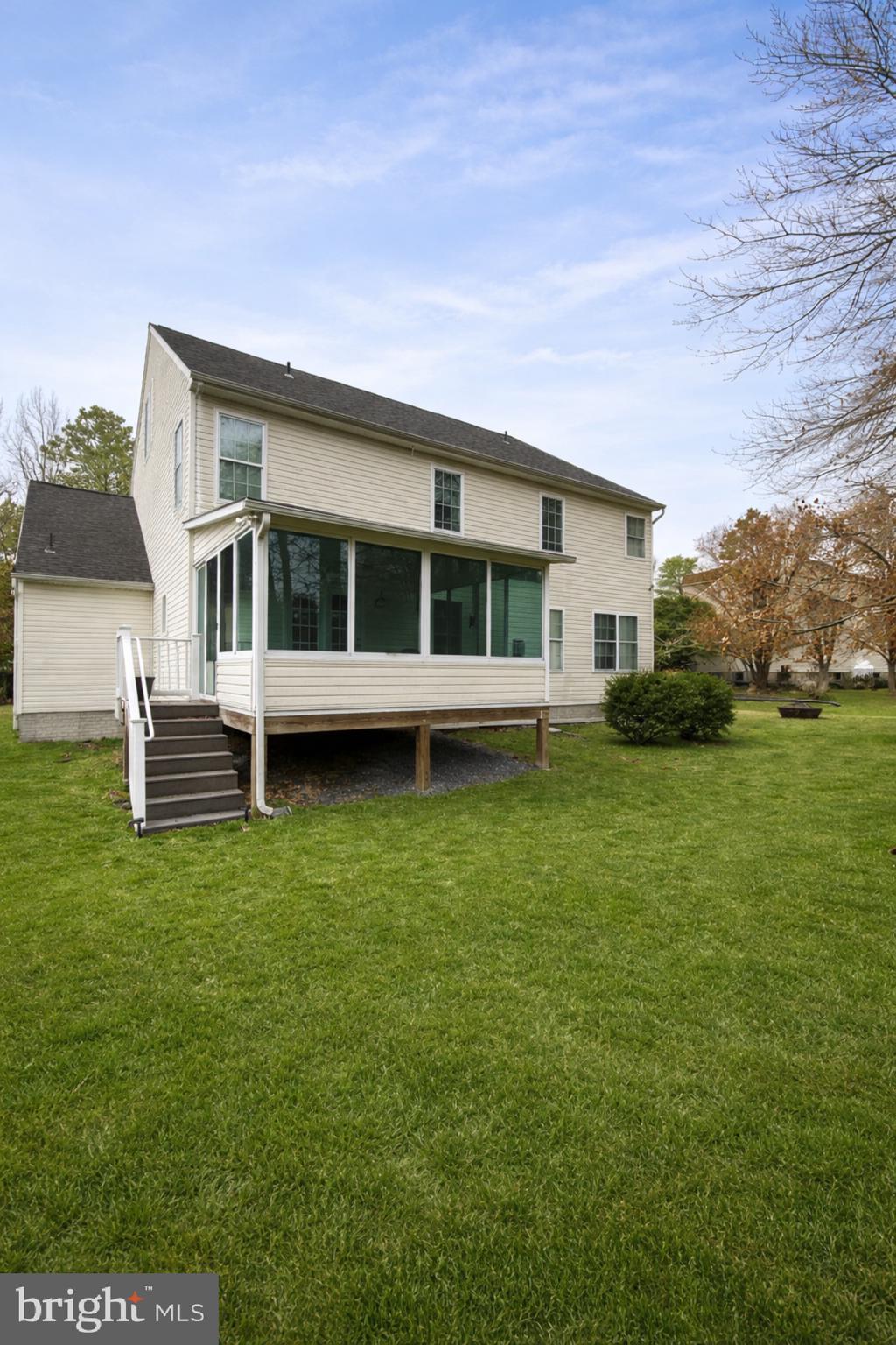 1110 THOMPSON AVENUE A