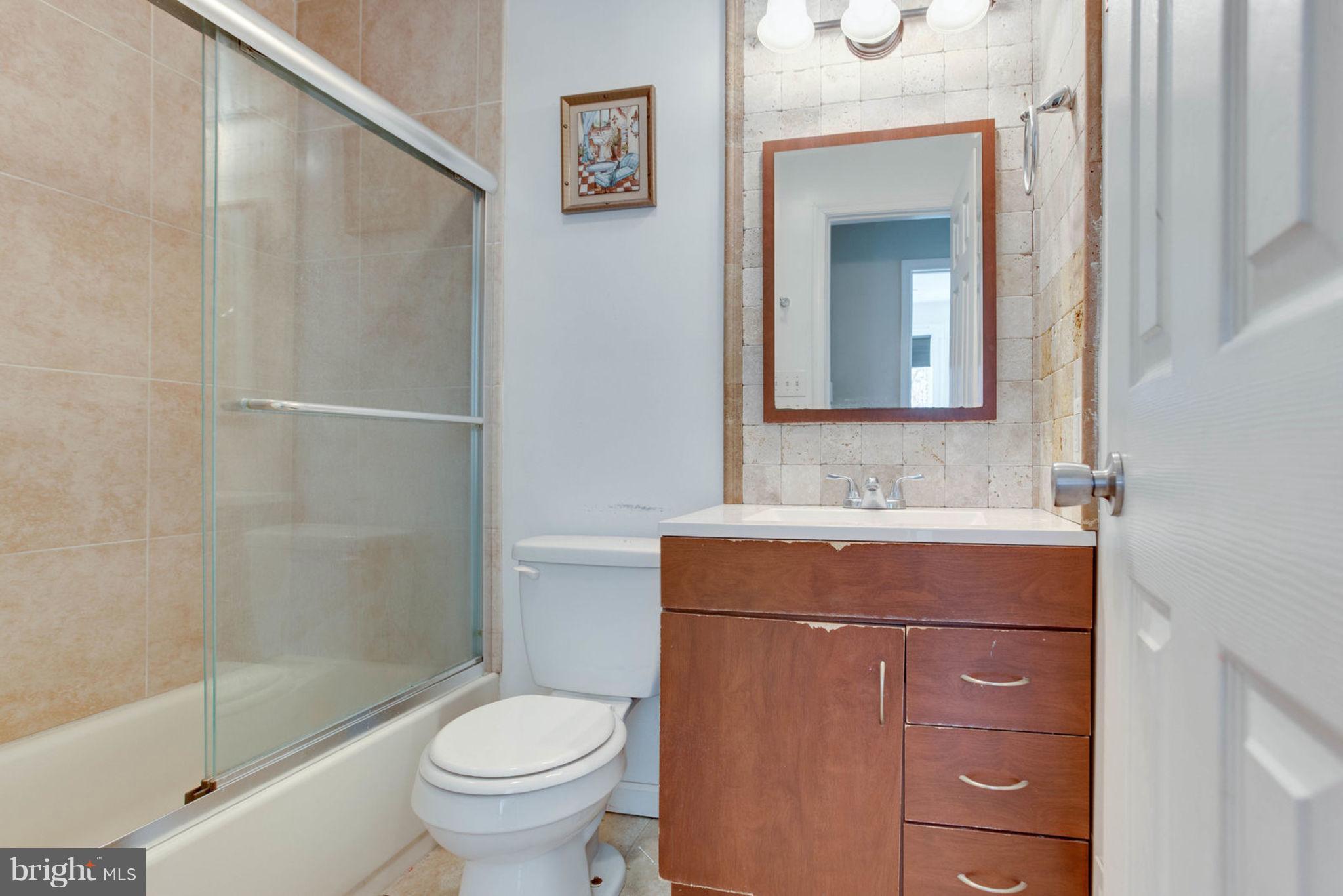 LANHAM ACRES - Residential