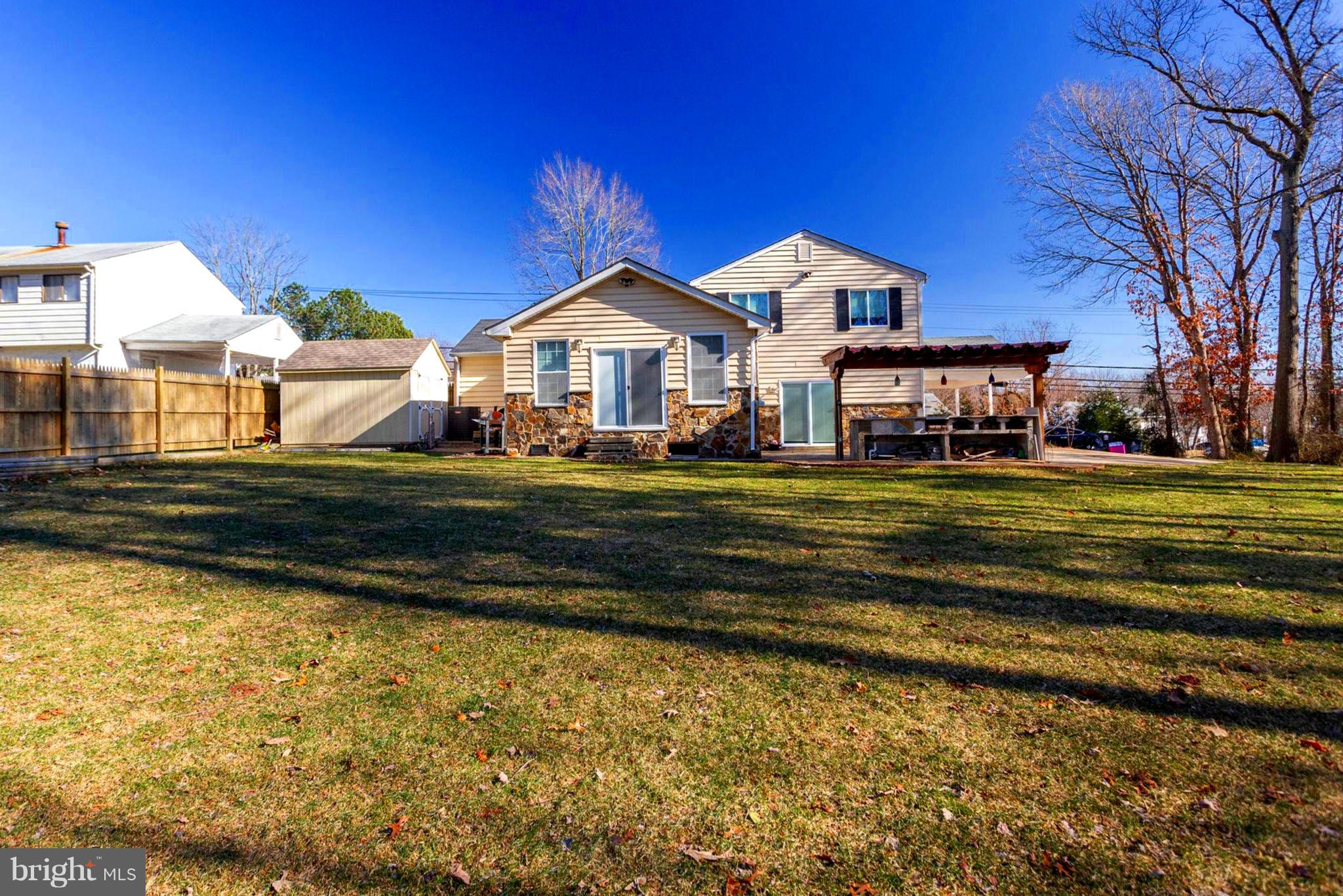 LANHAM ACRES - Residential