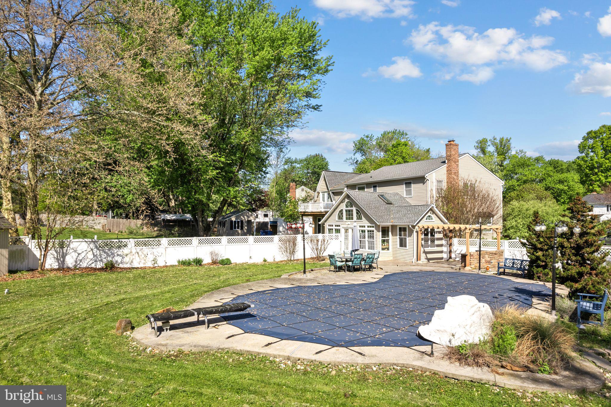 505 ADAMS LANE