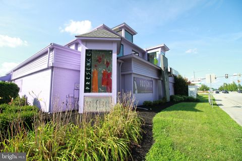 Photo of 3580 Gettysburg Road, CAMP HILL, PA 17011 (MLS # PACB2047036)