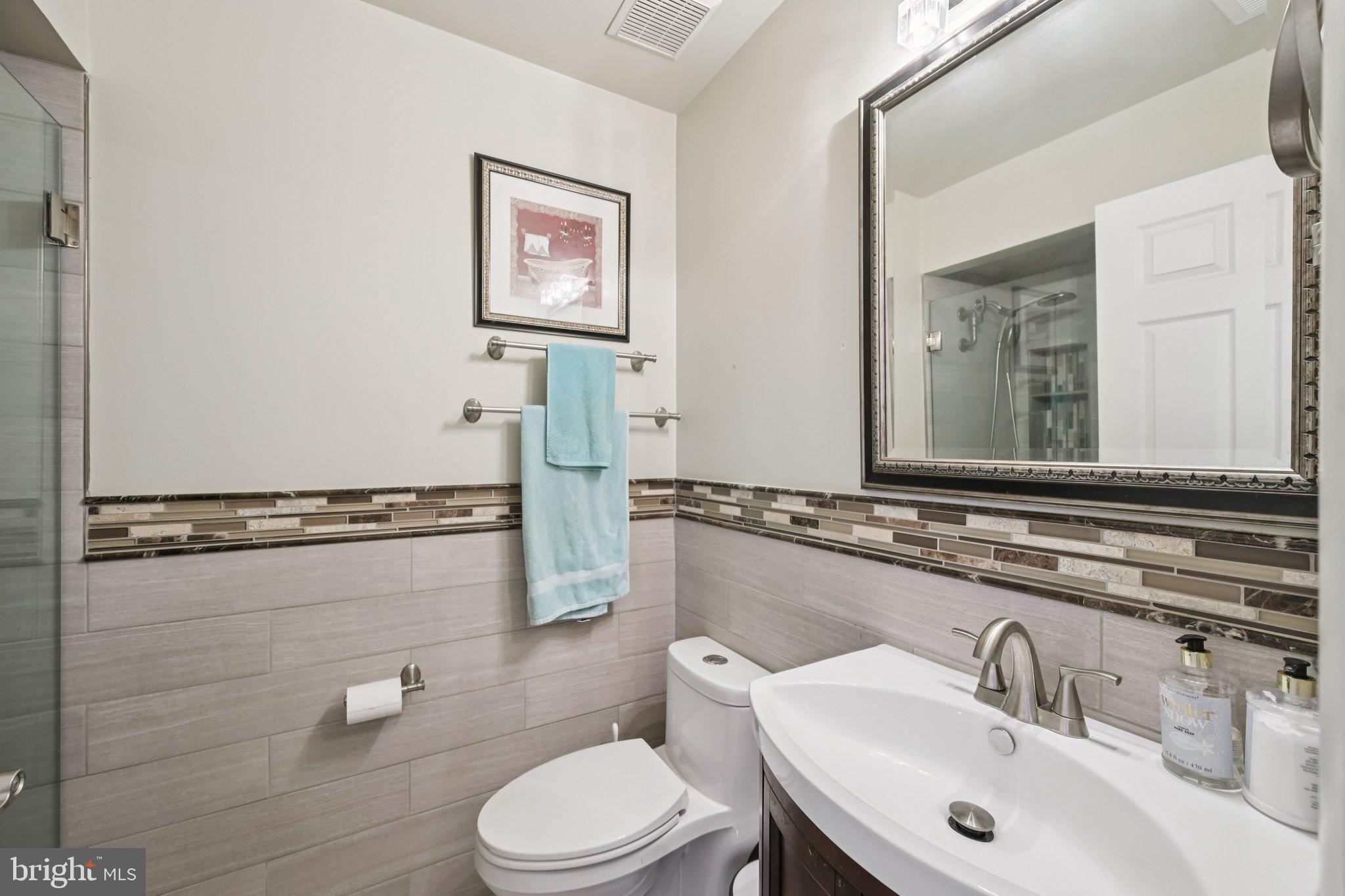 MONTGOMERY PLACE - Residential