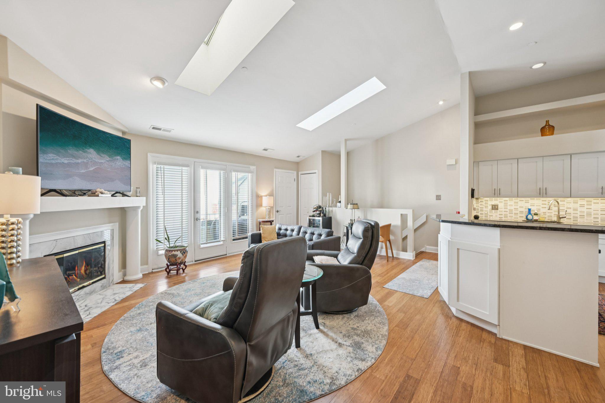 MONTGOMERY PLACE - Residential