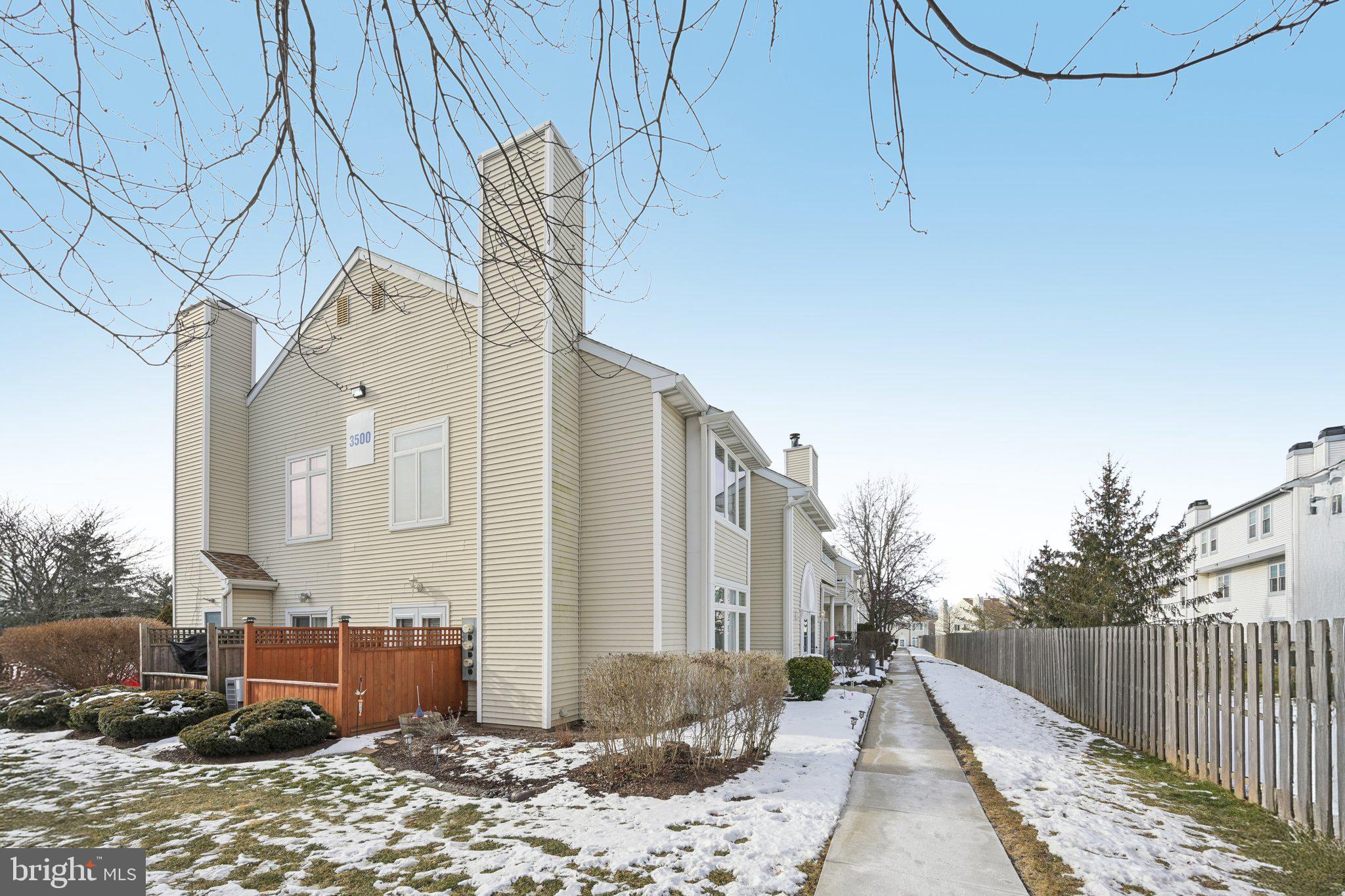 MONTGOMERY PLACE - Residential