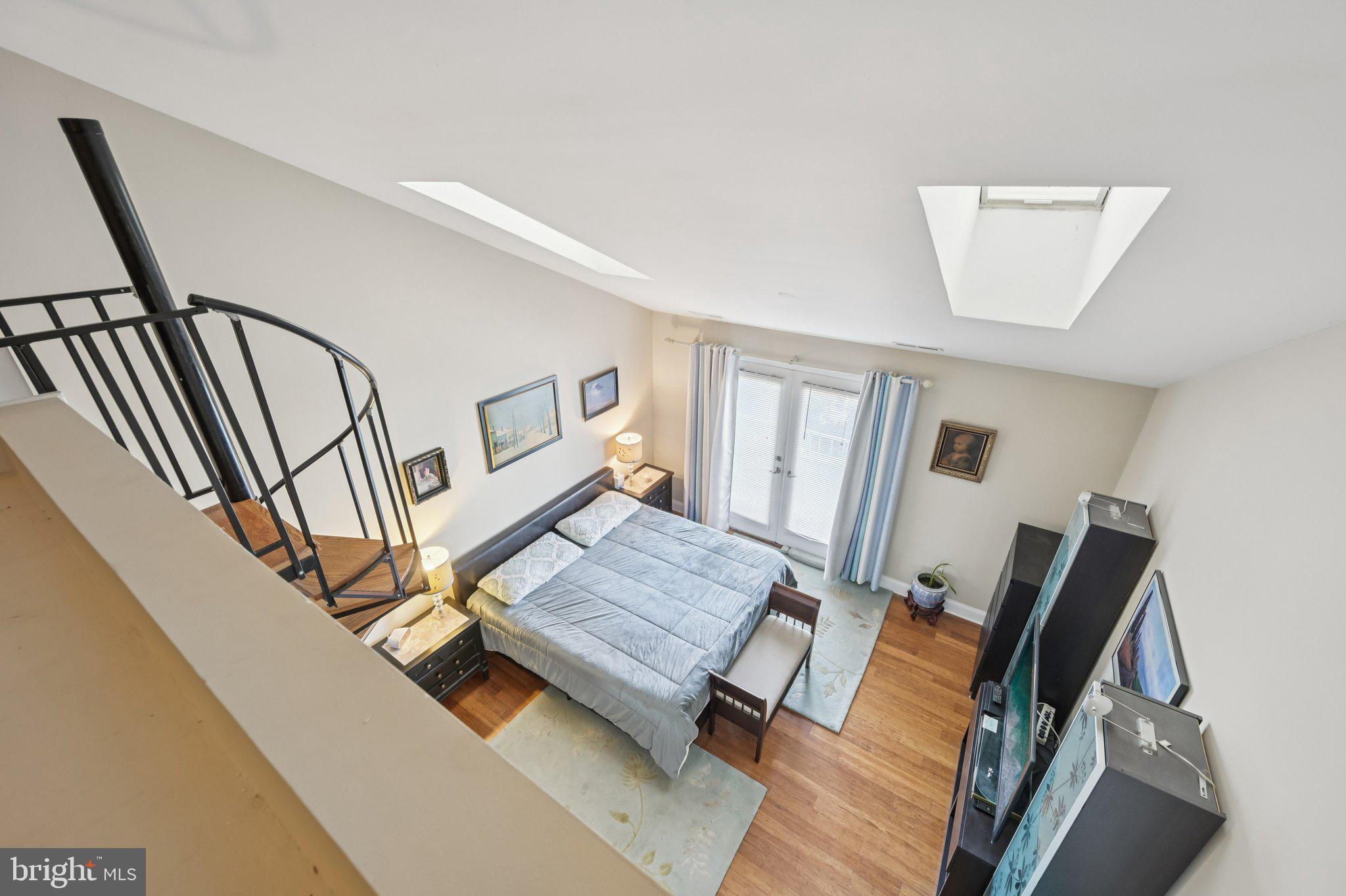 MONTGOMERY PLACE - Residential