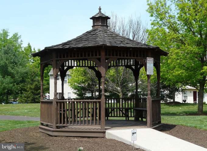 MONTGOMERY PLACE - Residential