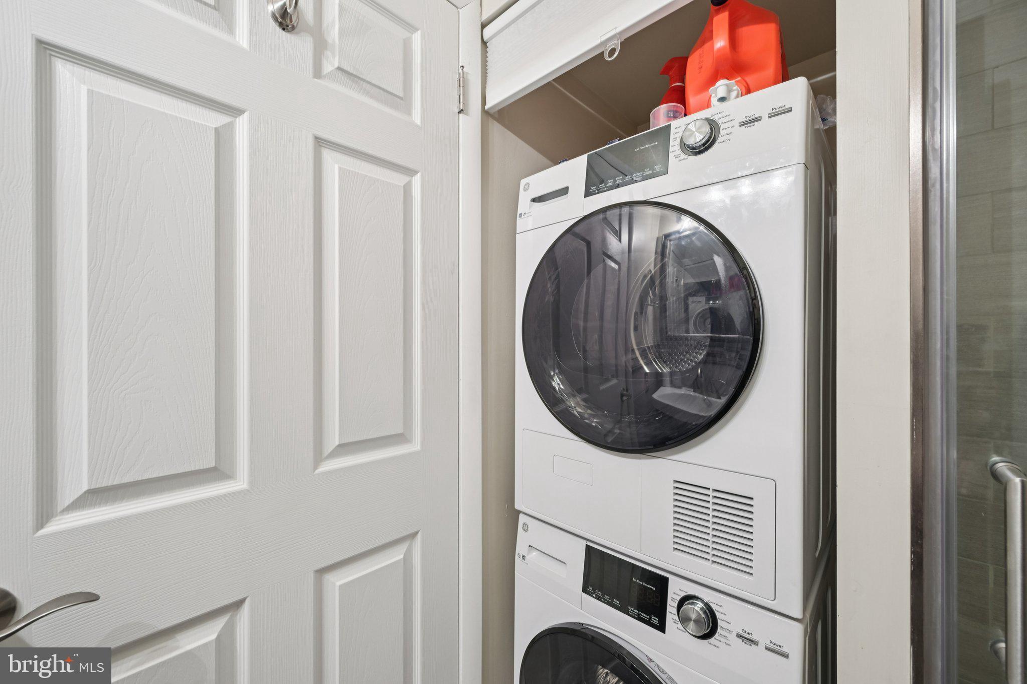 MONTGOMERY PLACE - Residential