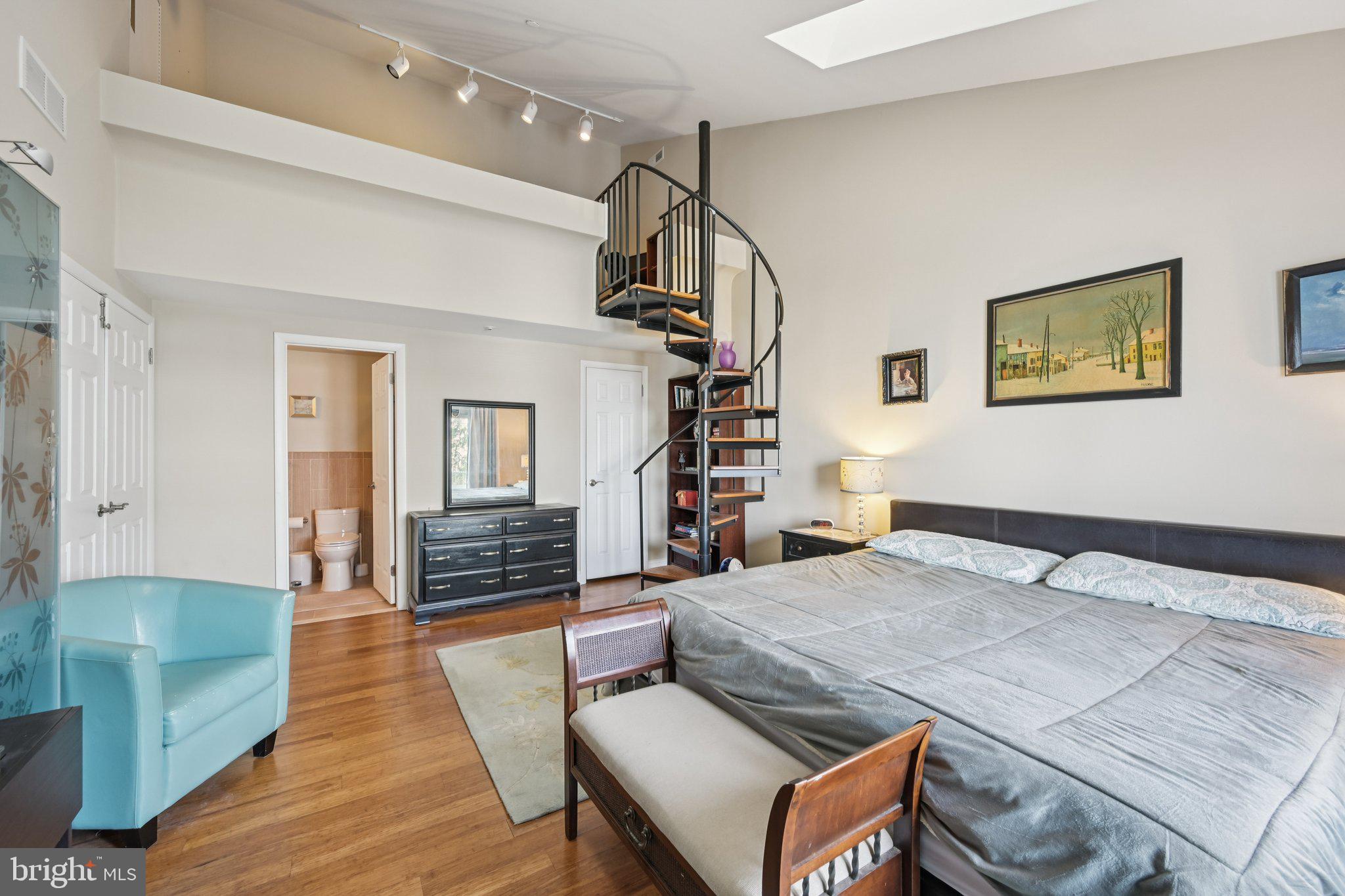 MONTGOMERY PLACE - Residential