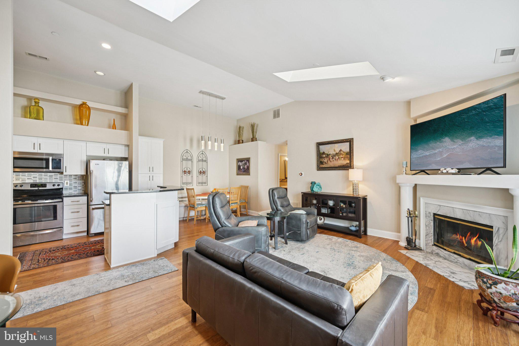 MONTGOMERY PLACE - Residential