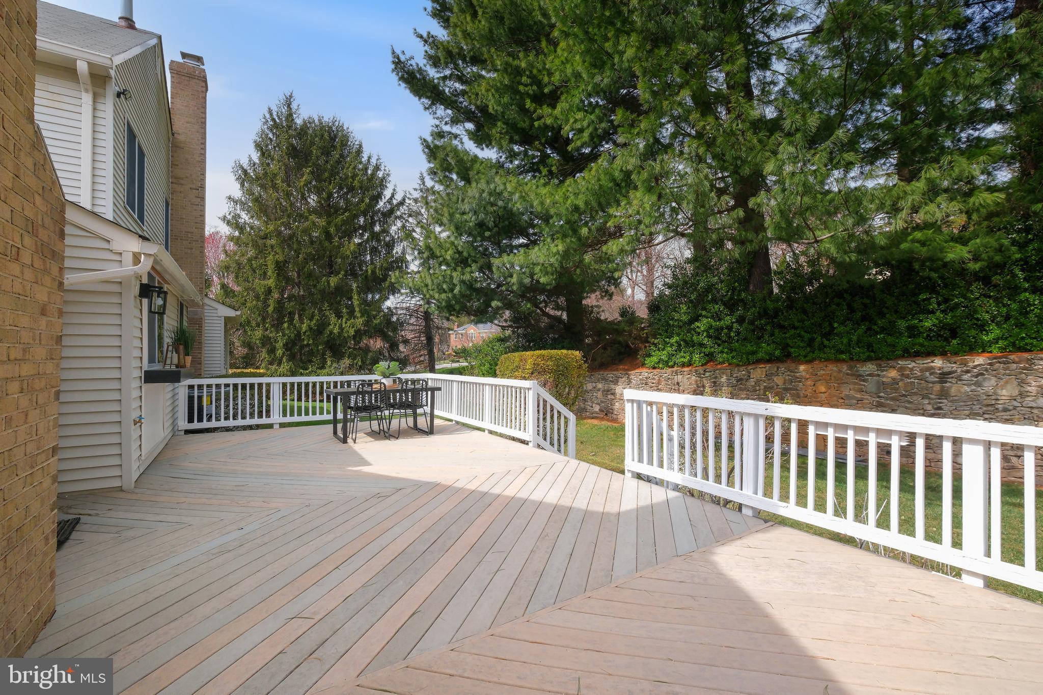 TIMBERLAWN - Residential