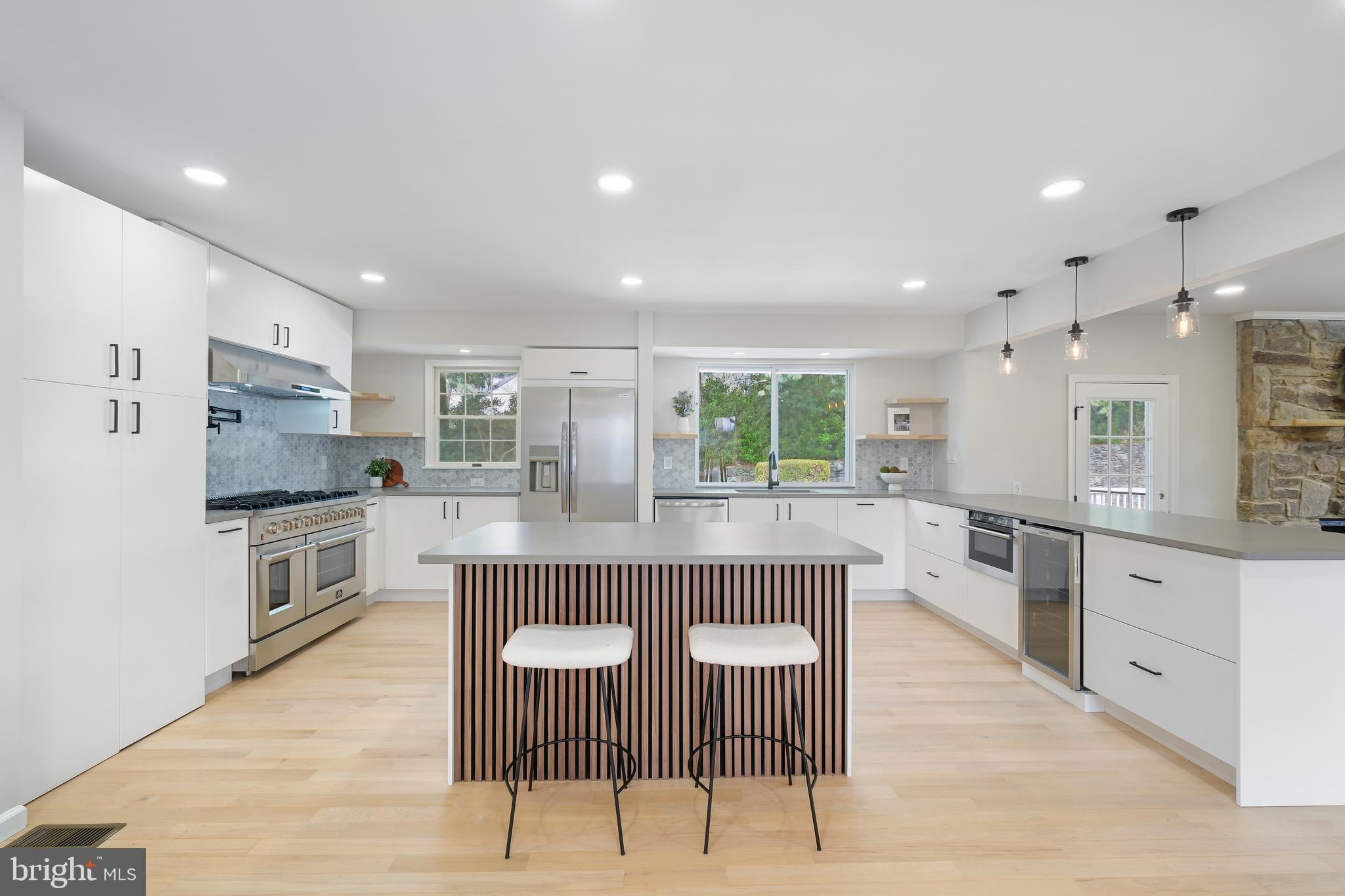 TIMBERLAWN - Residential