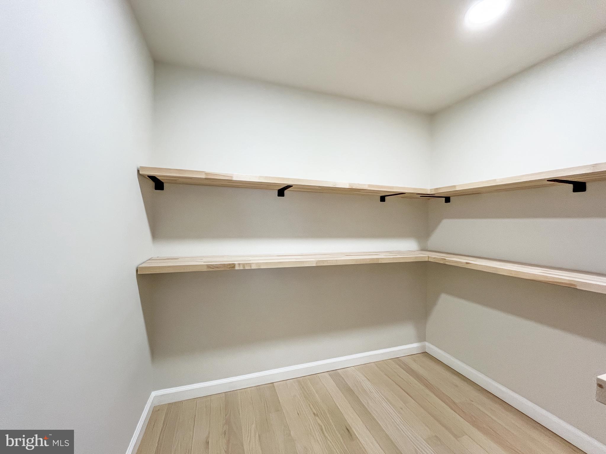 TIMBERLAWN - Residential