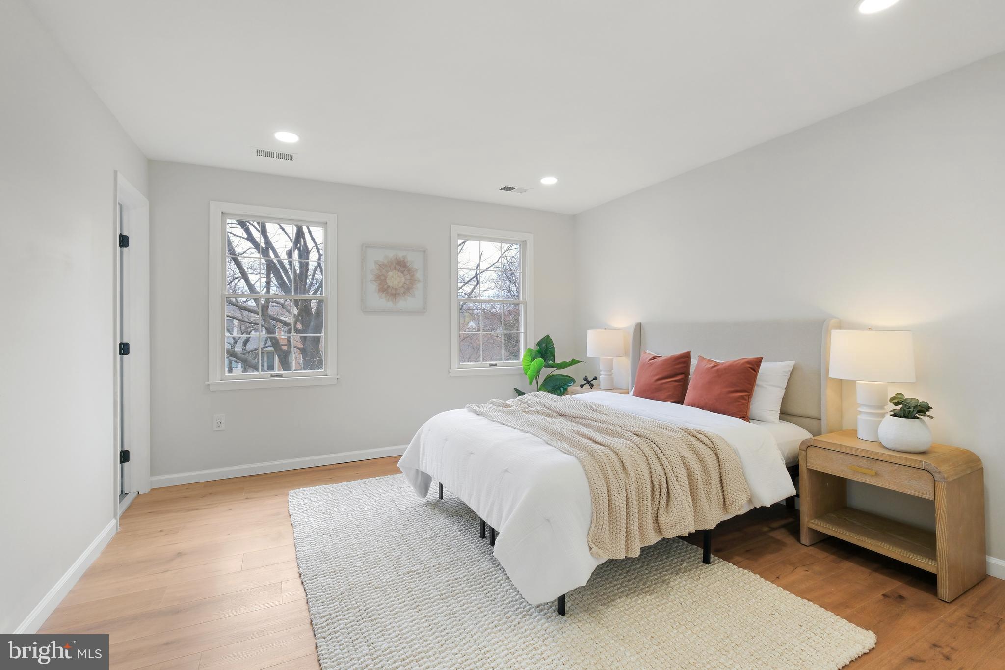 TIMBERLAWN - Residential