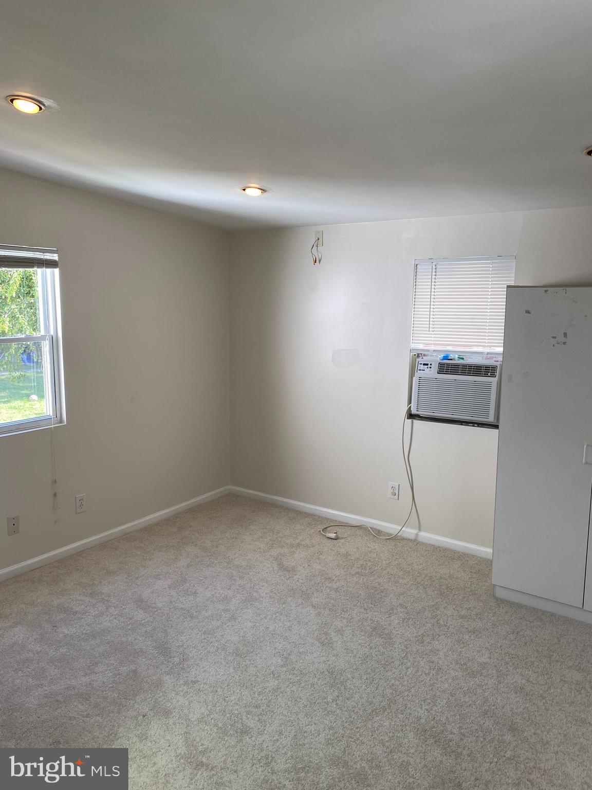 RIVERDALE PARK - Residential