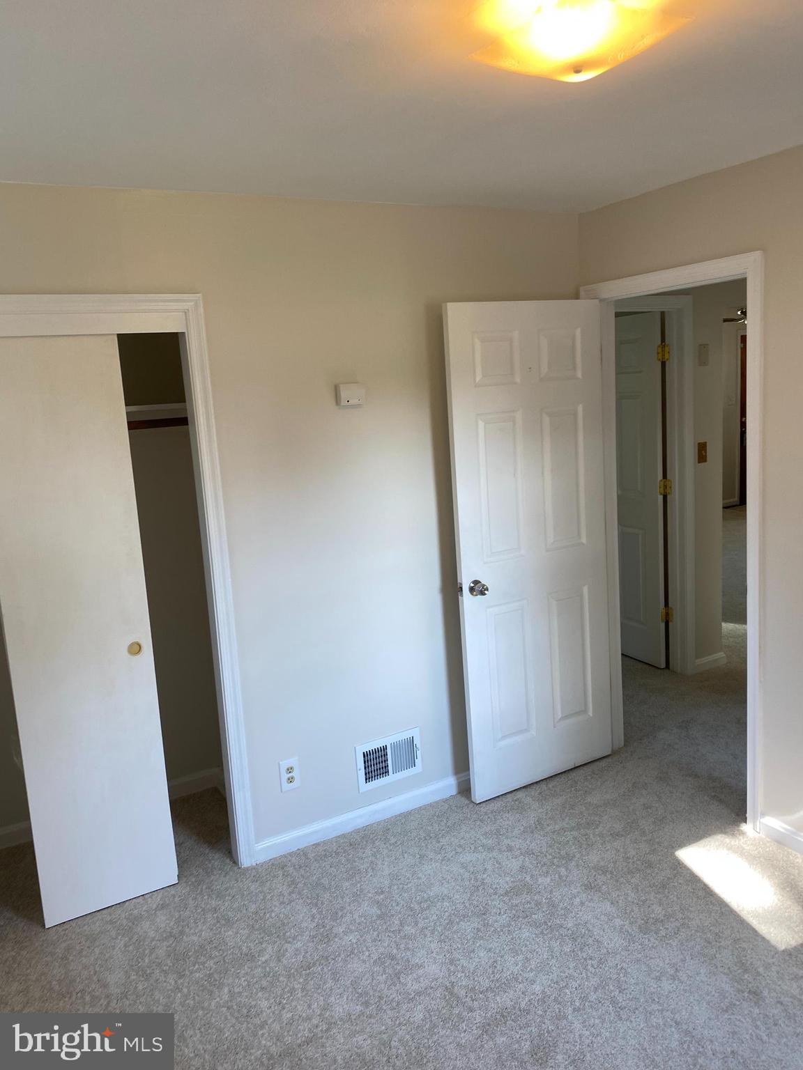 RIVERDALE PARK - Residential