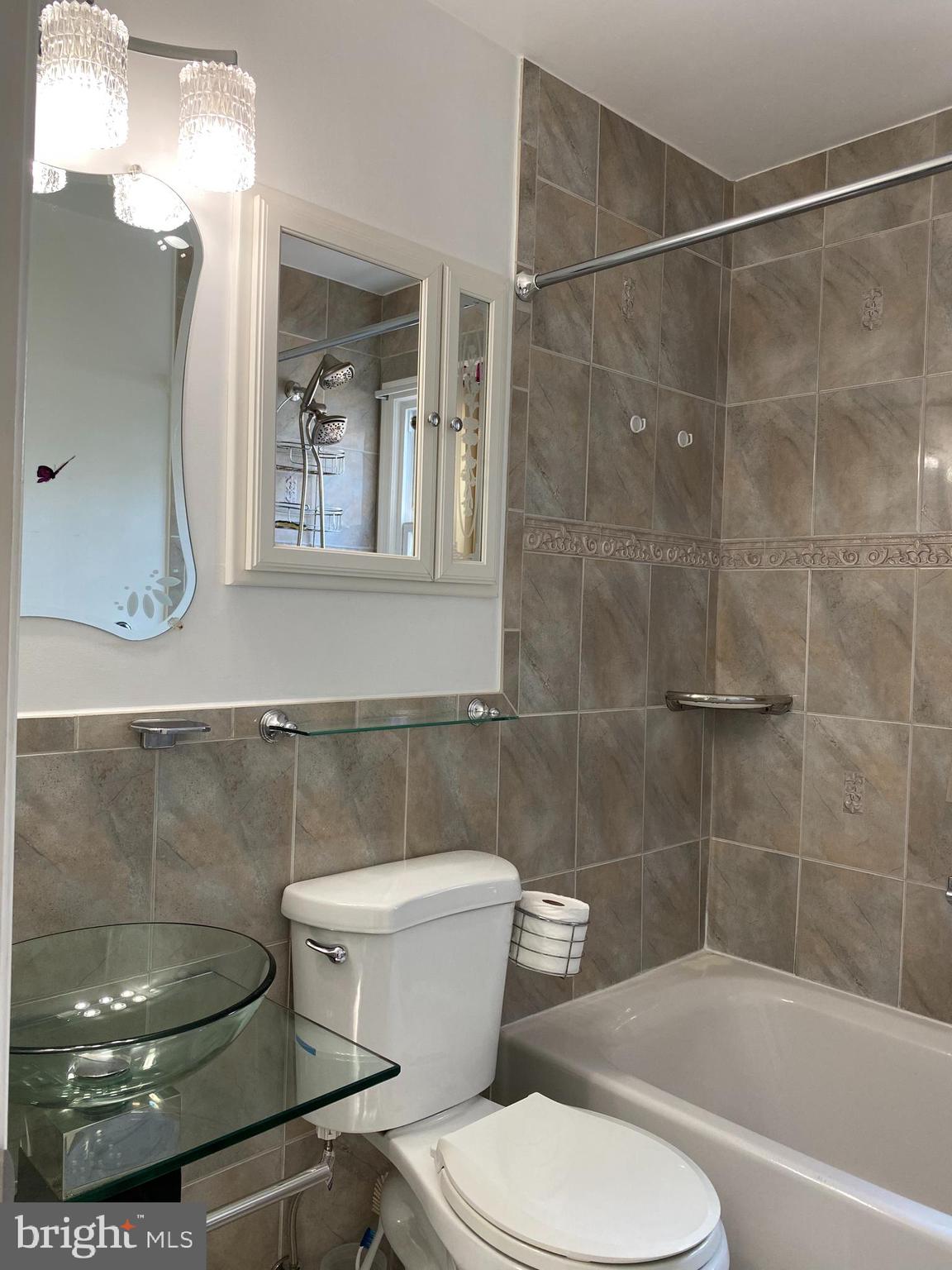 RIVERDALE PARK - Residential