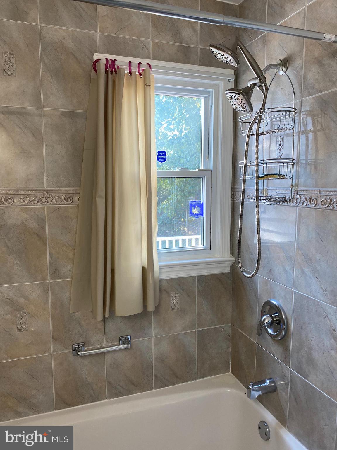 RIVERDALE PARK - Residential