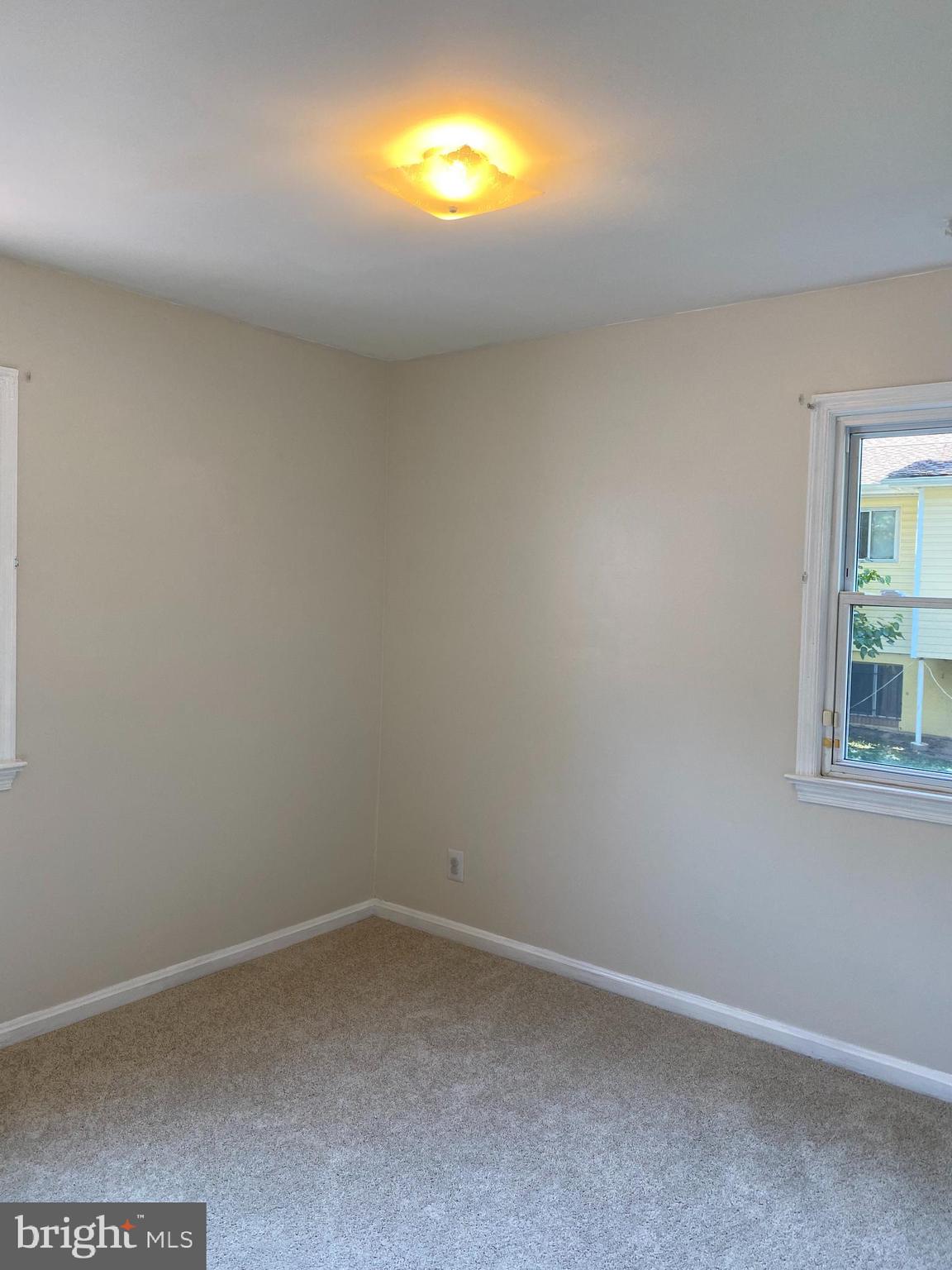 RIVERDALE PARK - Residential