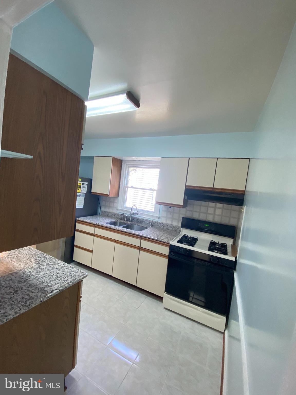 RIVERDALE PARK - Residential