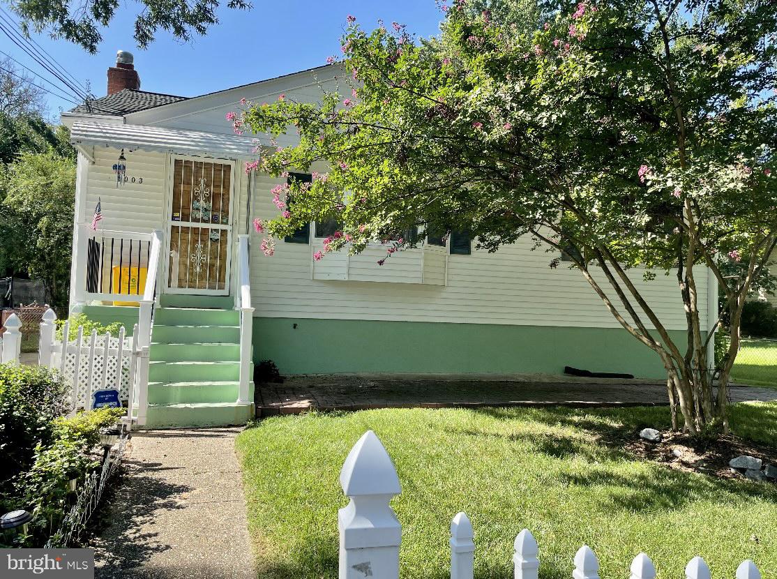 RIVERDALE PARK - Residential