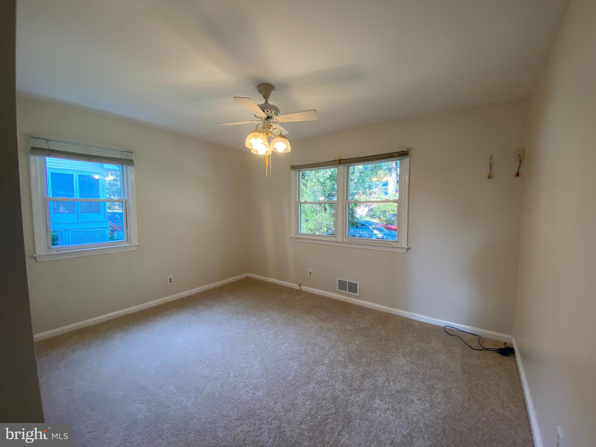 RIVERDALE PARK - Residential