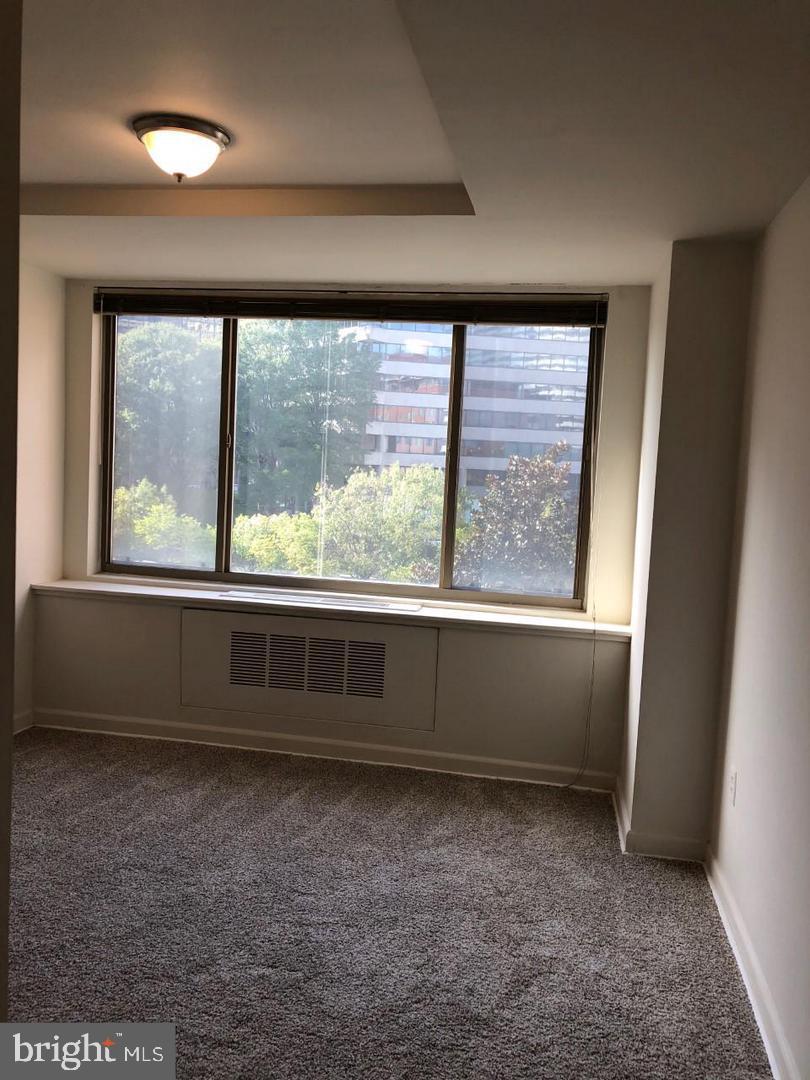 RIVER PLACE - Residential