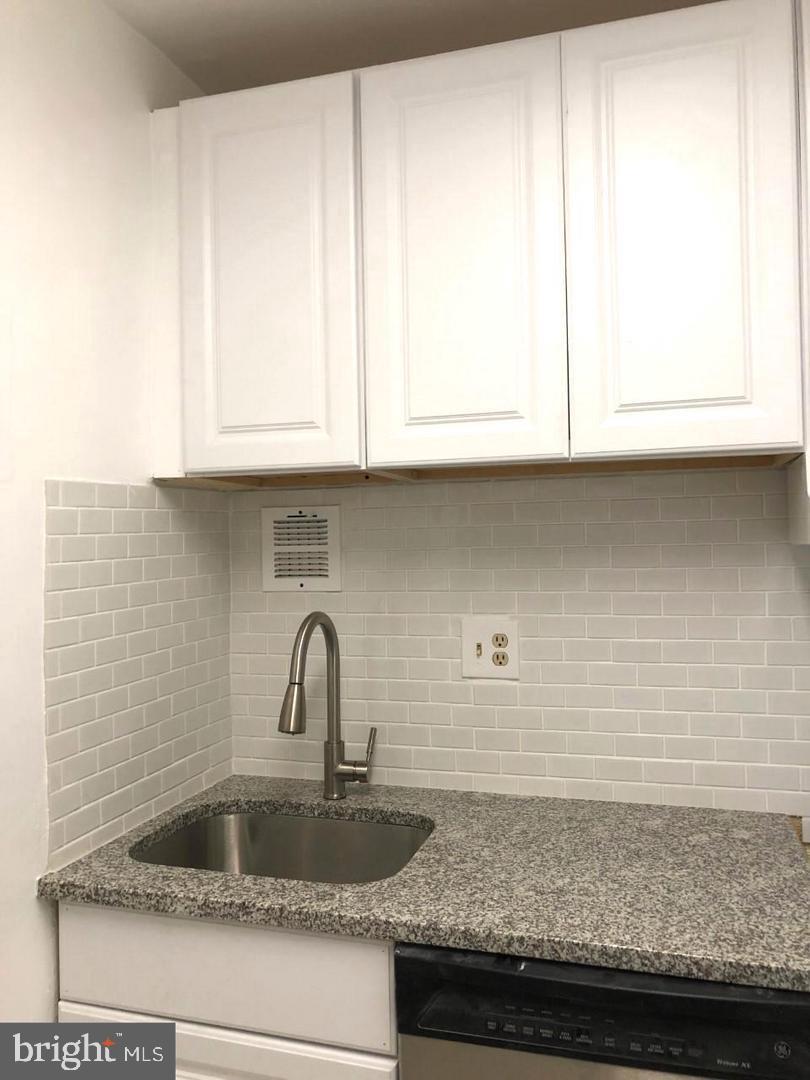 RIVER PLACE - Residential