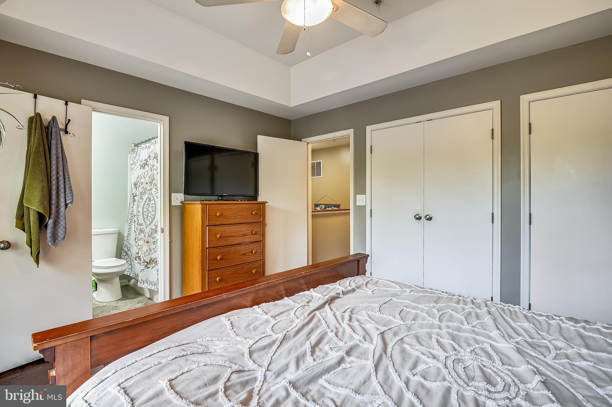 VILLAGES AT HOMELAND - Residential