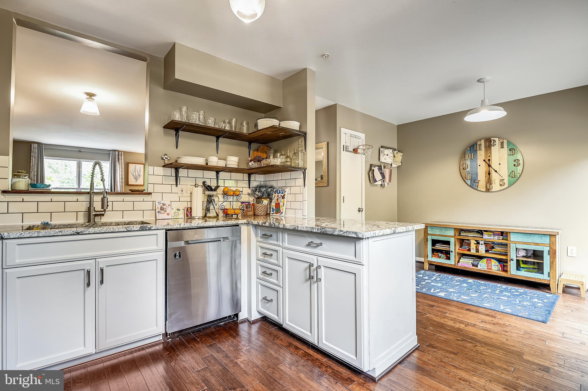 VILLAGES AT HOMELAND - Residential