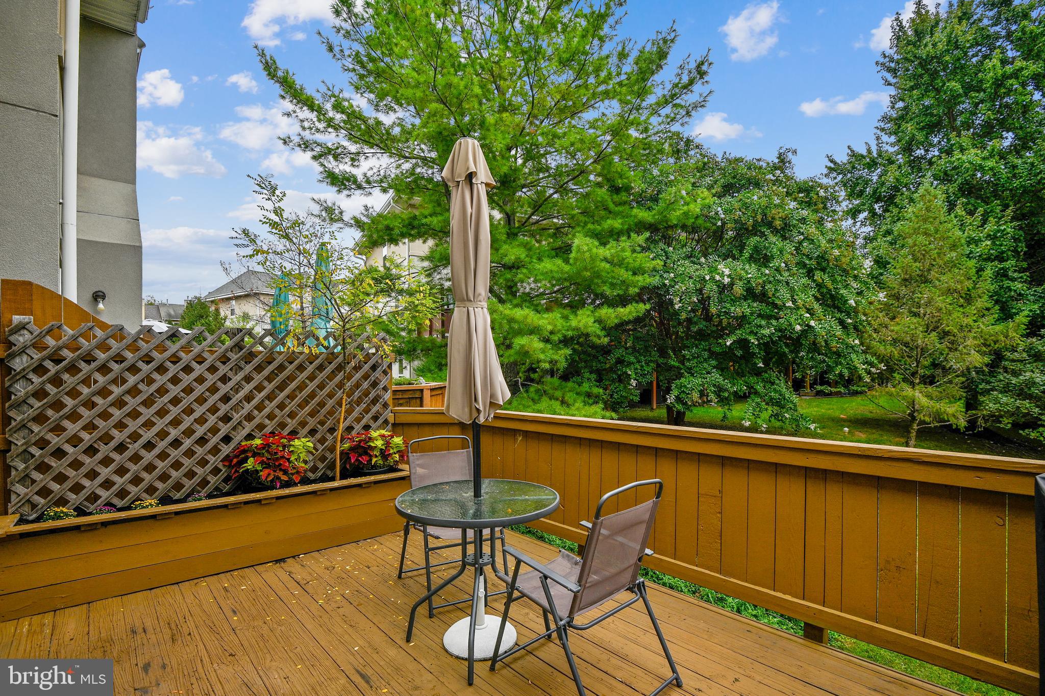 VILLAGES AT HOMELAND - Residential