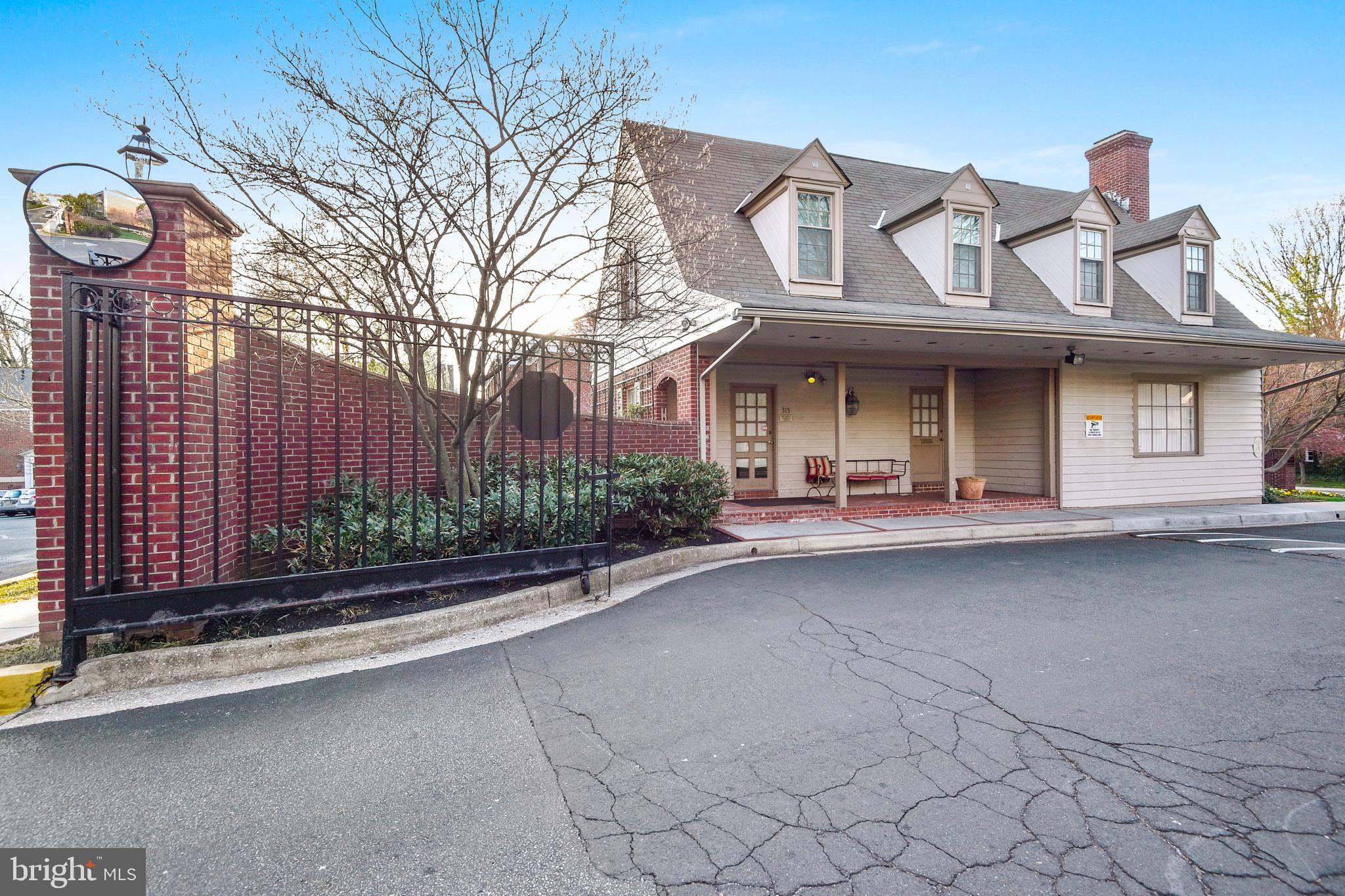 VILLAGES AT HOMELAND - Residential