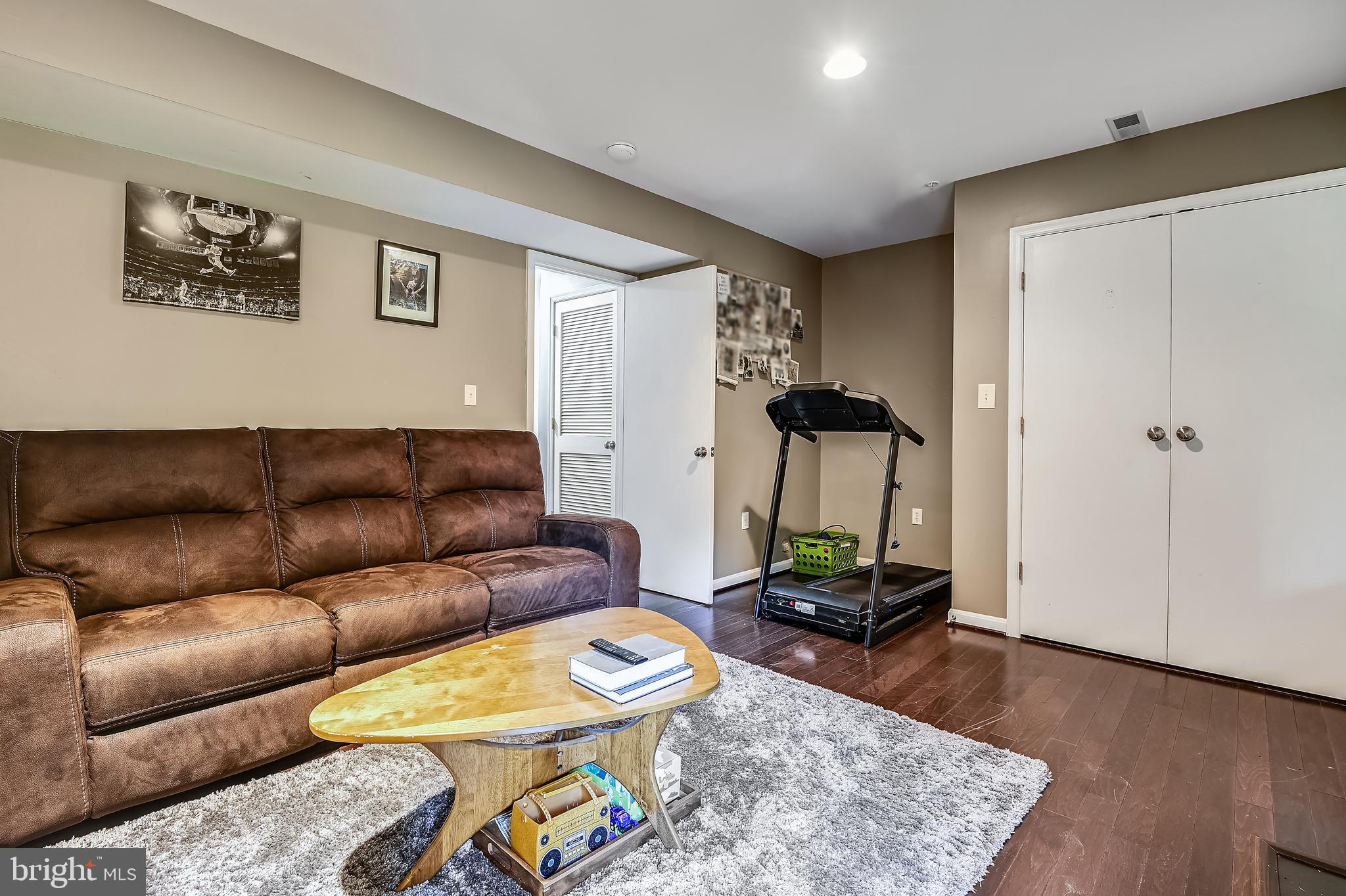 VILLAGES AT HOMELAND - Residential