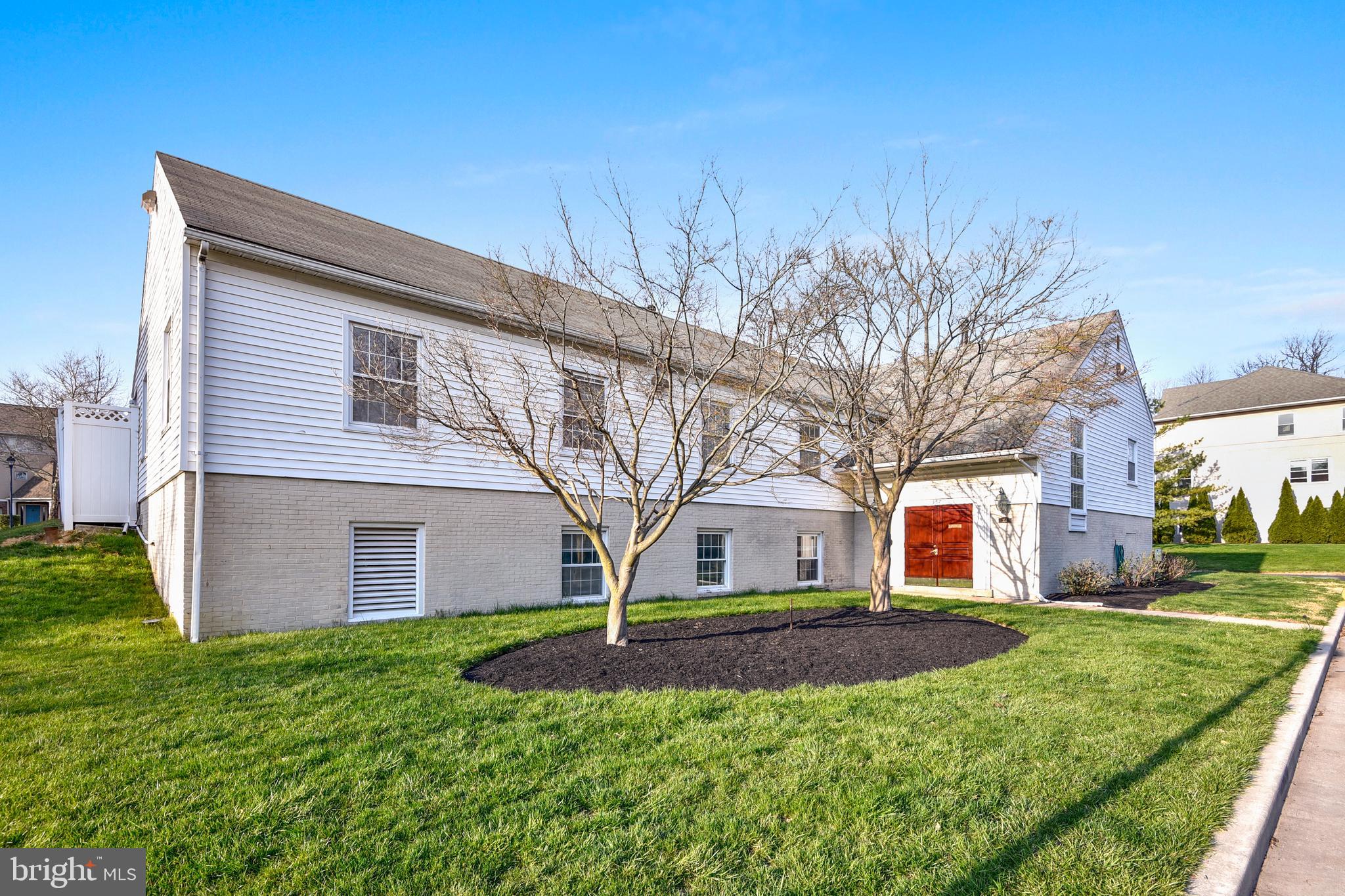 VILLAGES AT HOMELAND - Residential