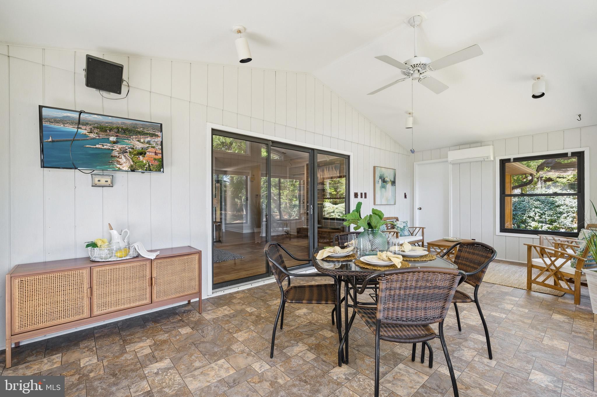 ROSECROFT - Residential