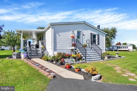 MLS: PAYK2113194