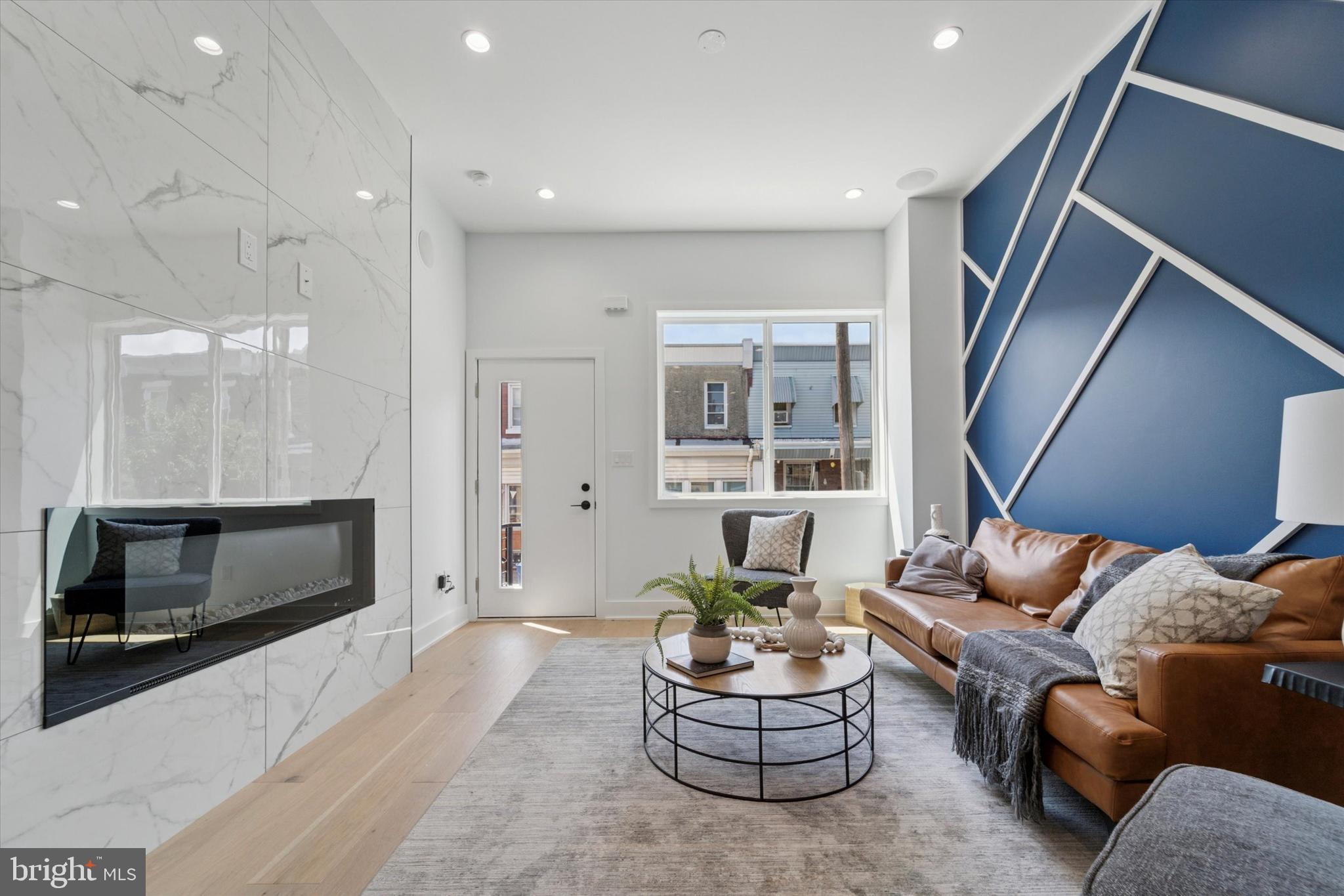 PORT RICHMOND - Residential