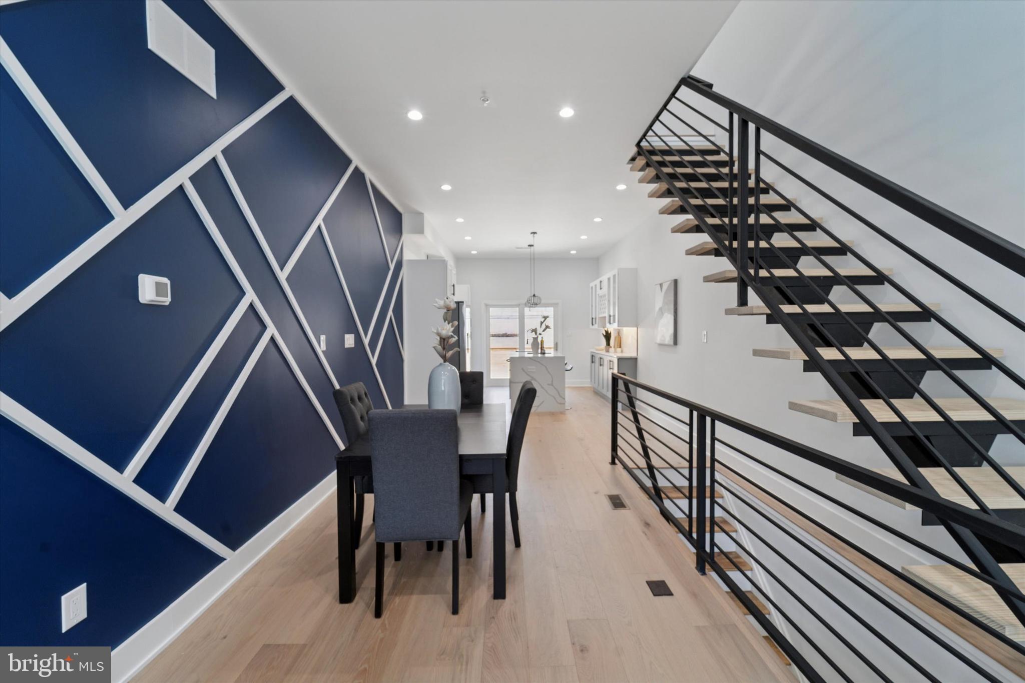 PORT RICHMOND - Residential