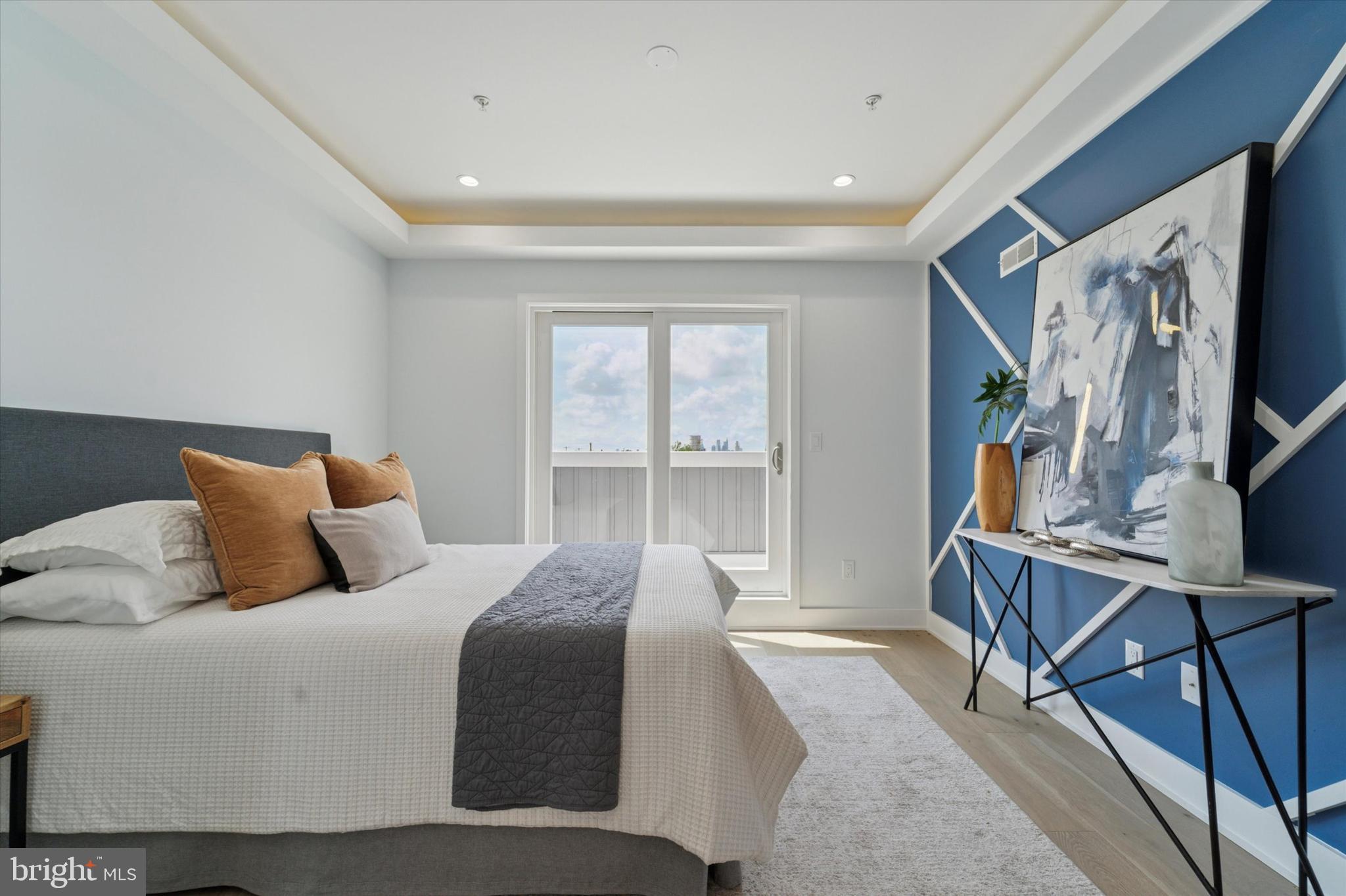 PORT RICHMOND - Residential