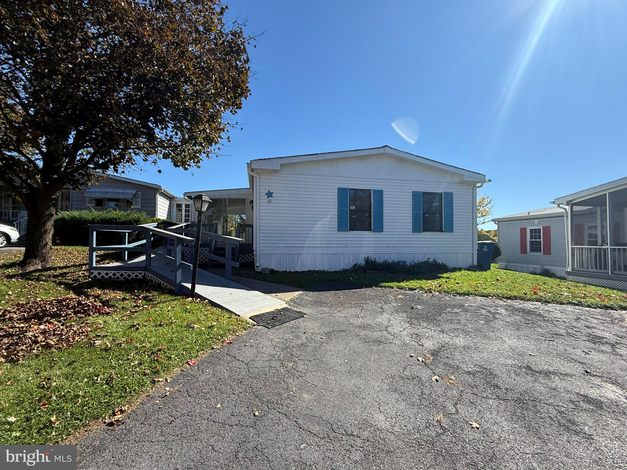 19 MEADOW RUN PLACE